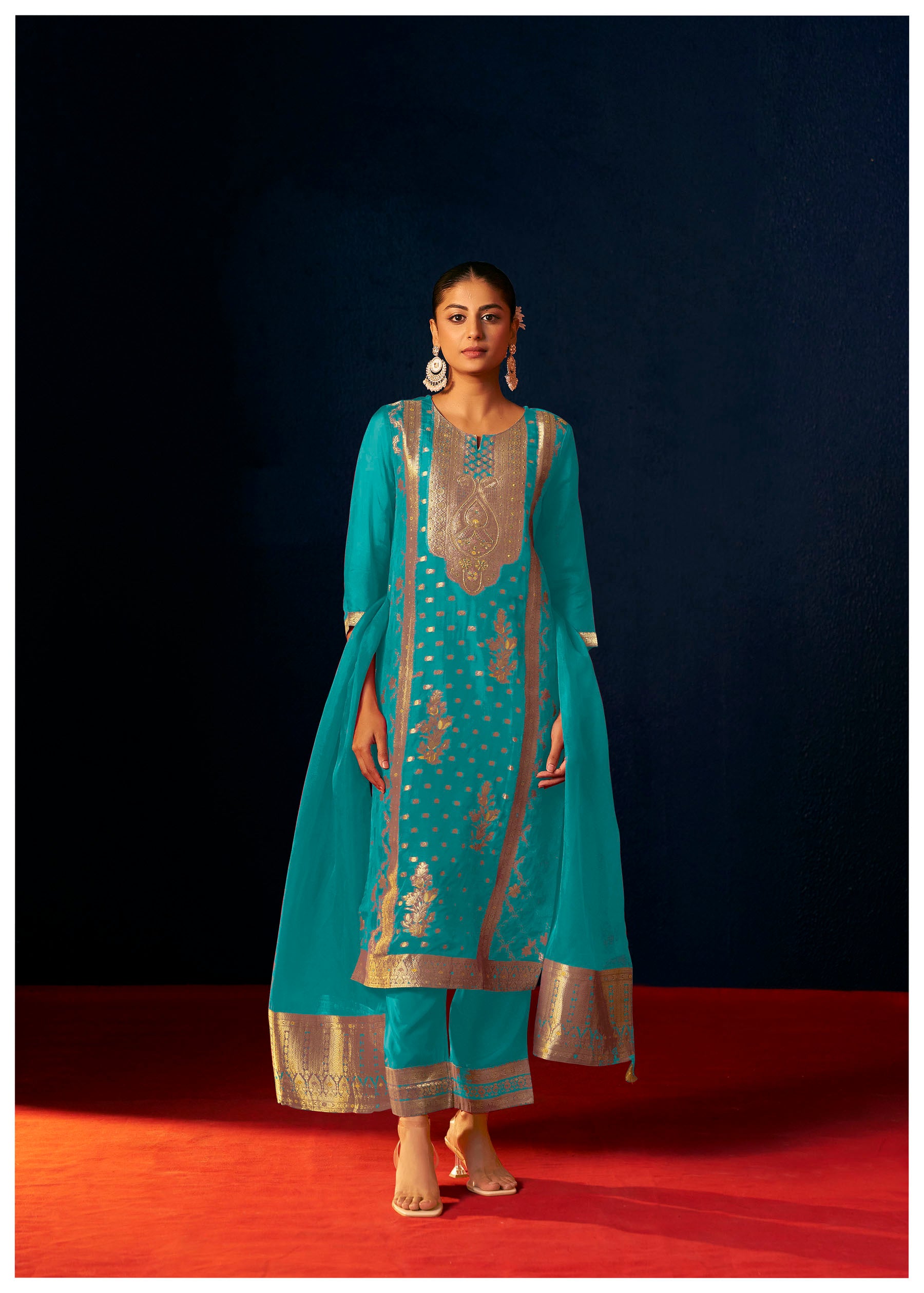 Lunessa Rama Organza Jacquard Kurta Set