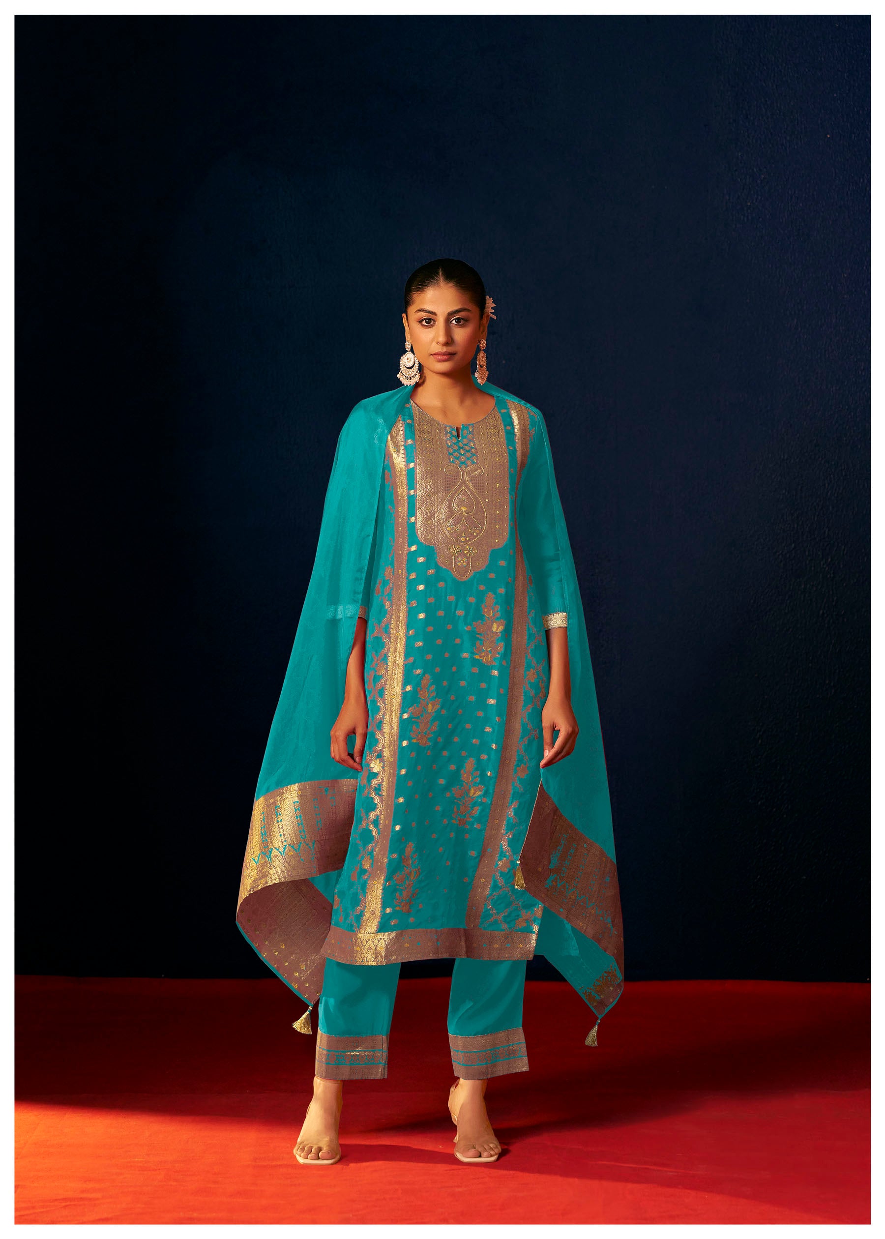 Lunessa Rama Organza Jacquard Kurta Set