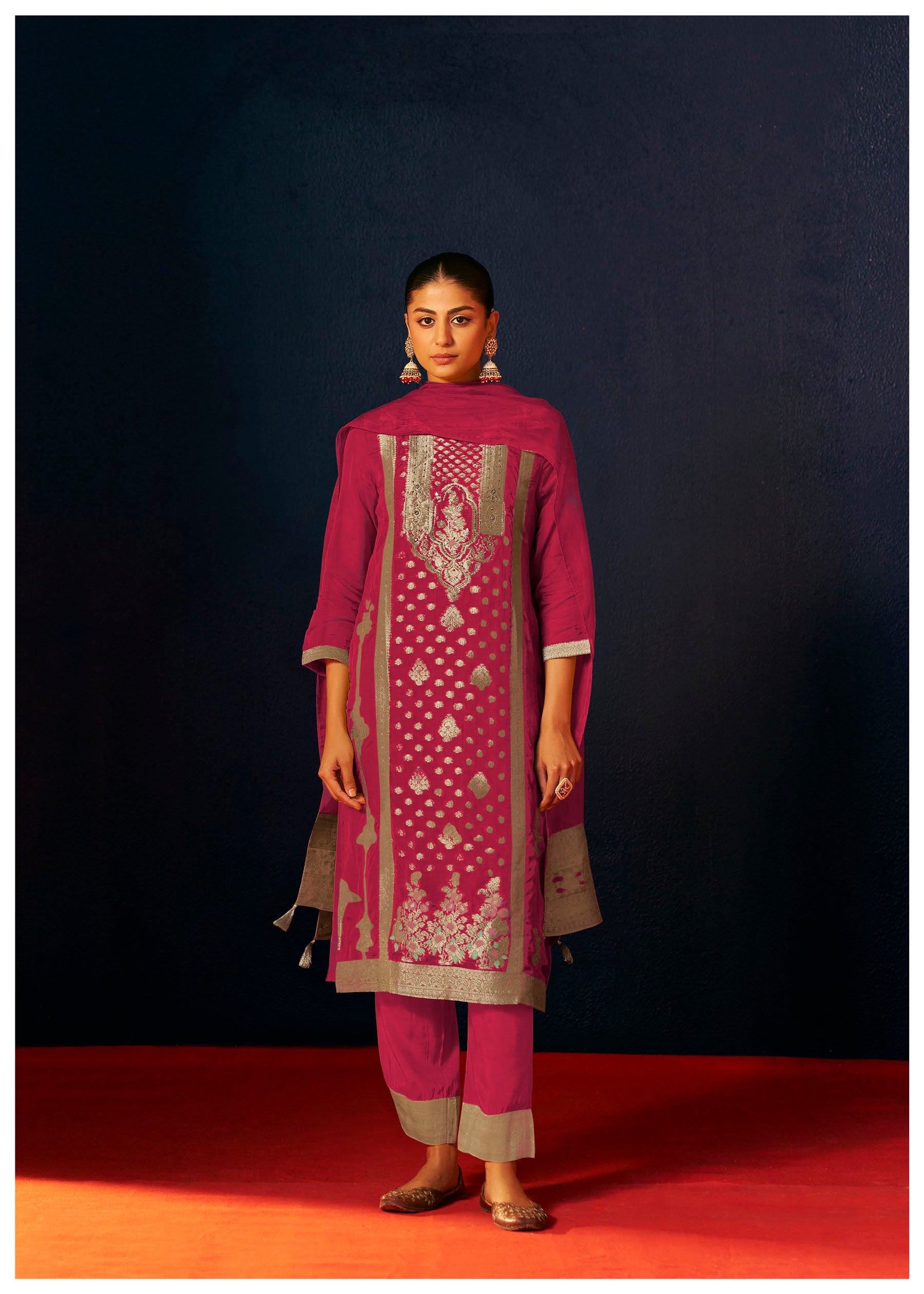 Ormyra Red Organza Jacquard Kurta Set