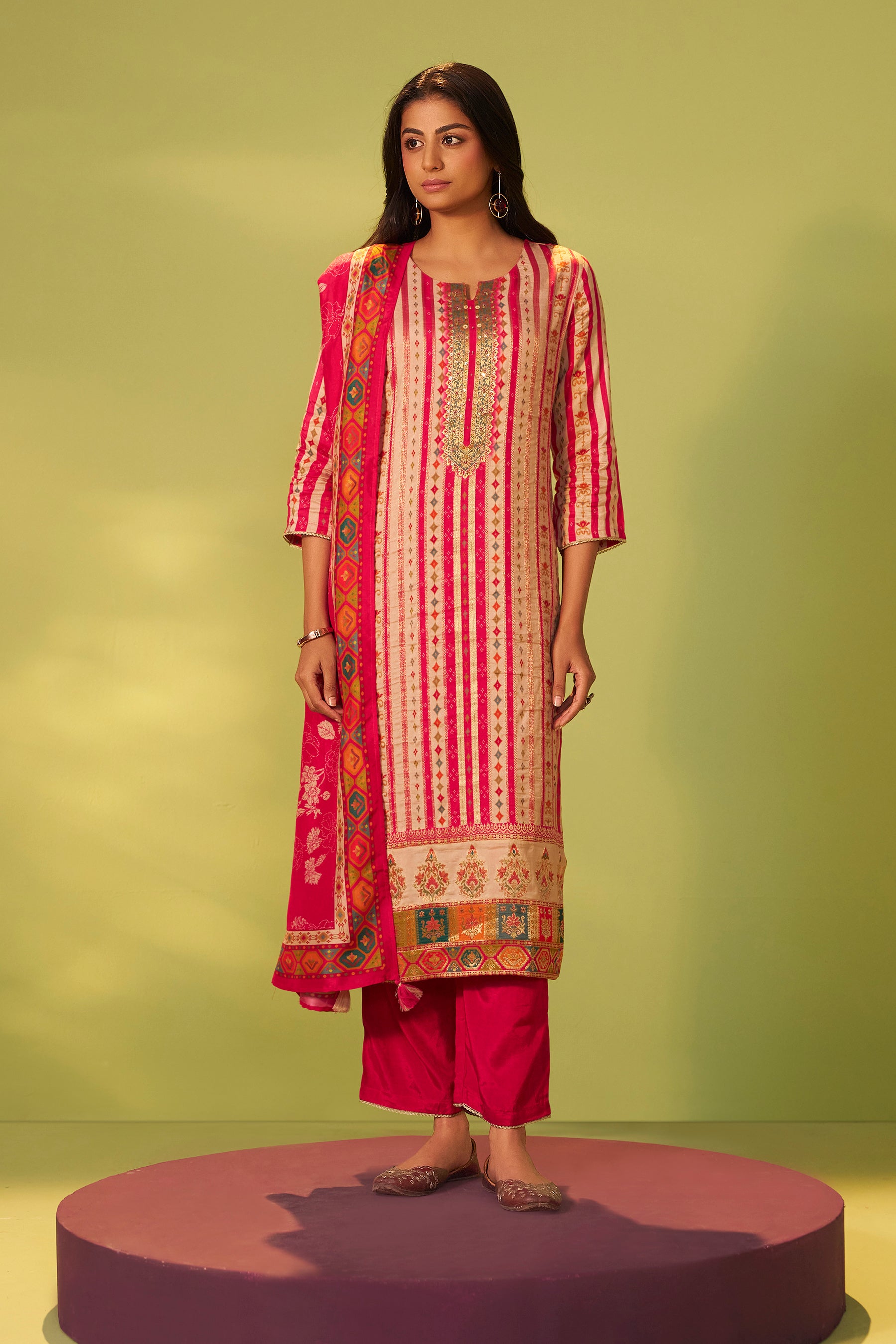 Position Print Russian Silk Kurta Set
