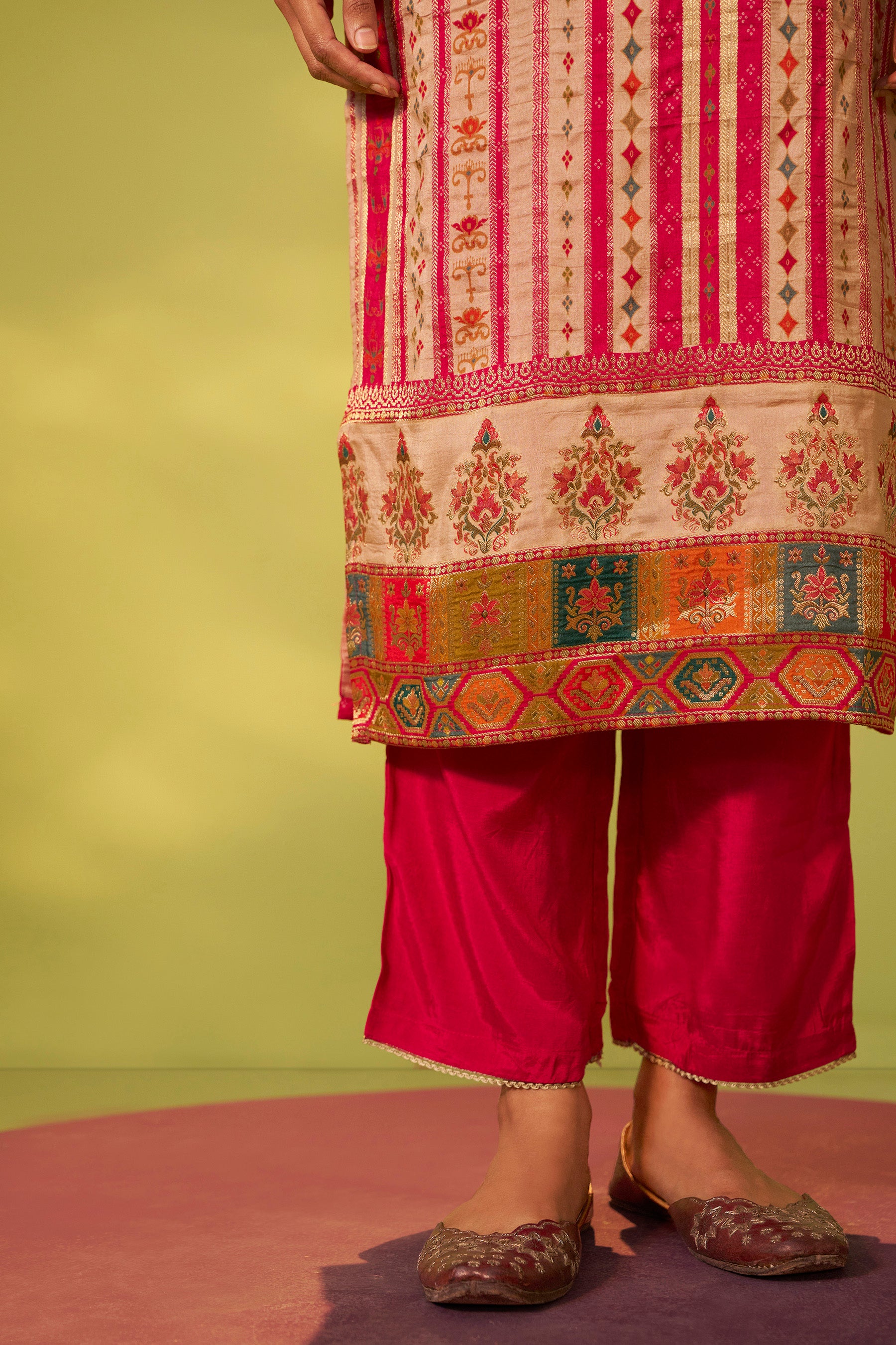 Position Print Russian Silk Kurta Set