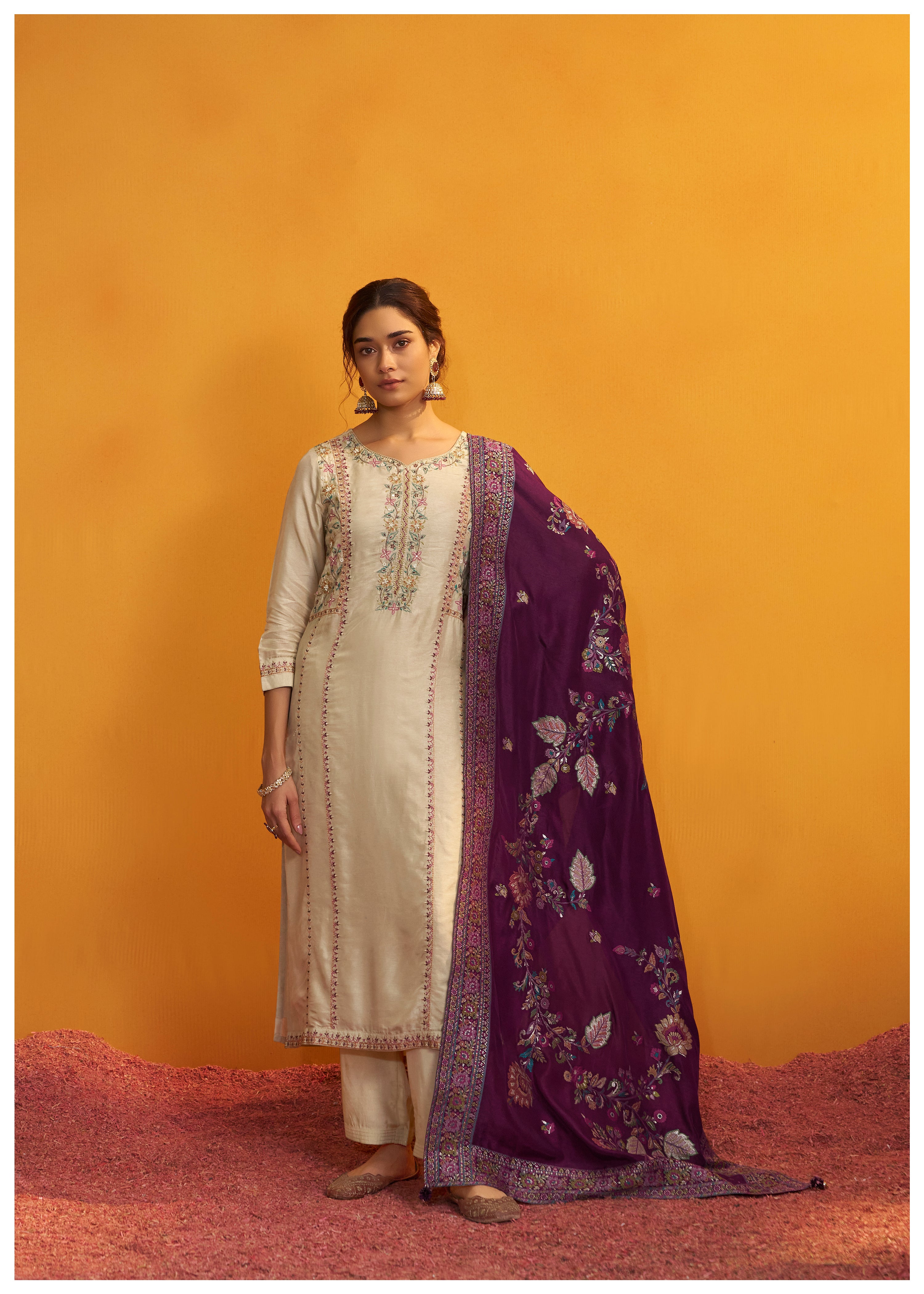 Russsian Silk Kurta With Contrast Jacquard Dupatta