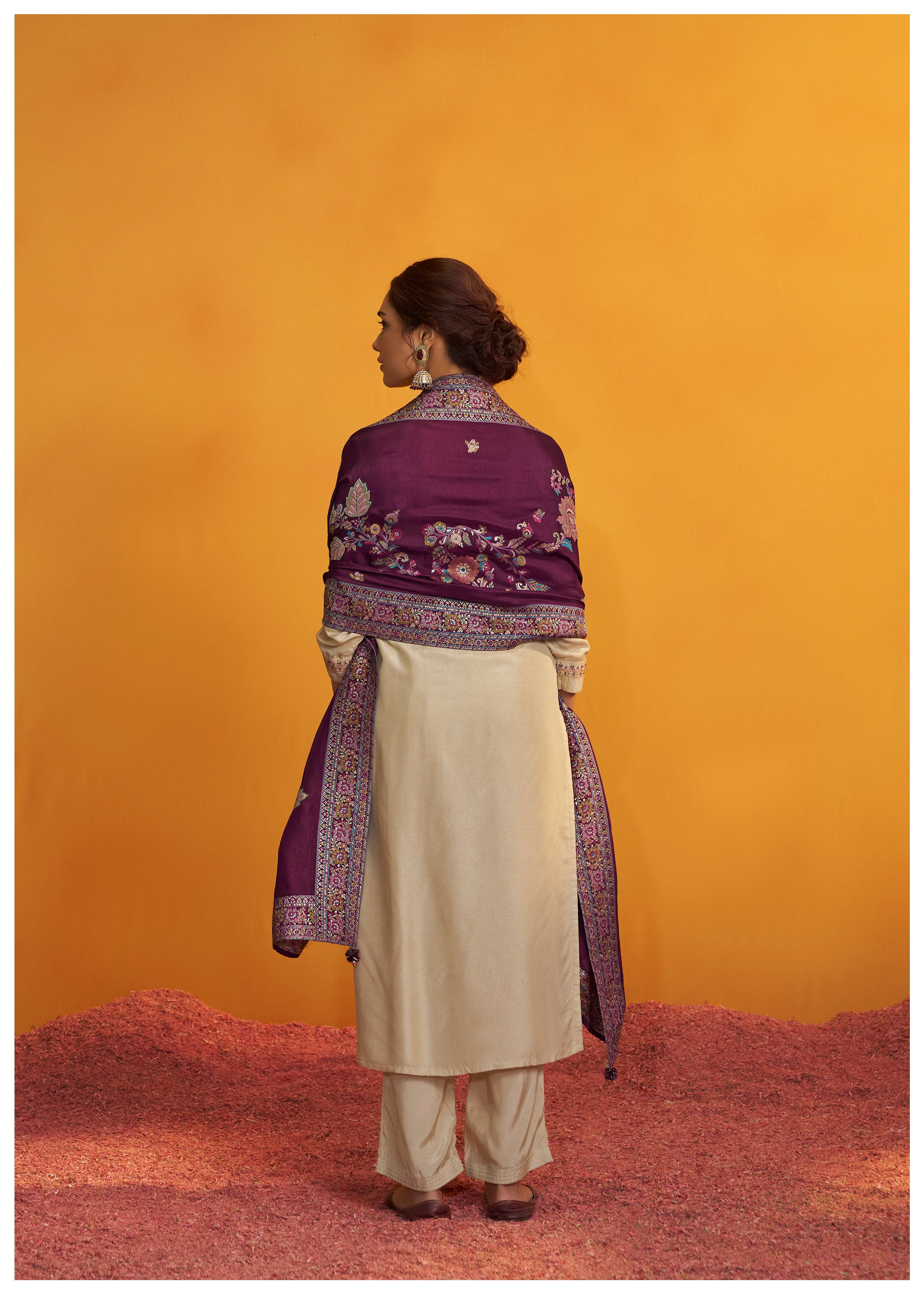 Russsian Silk Kurta With Contrast Jacquard Dupatta
