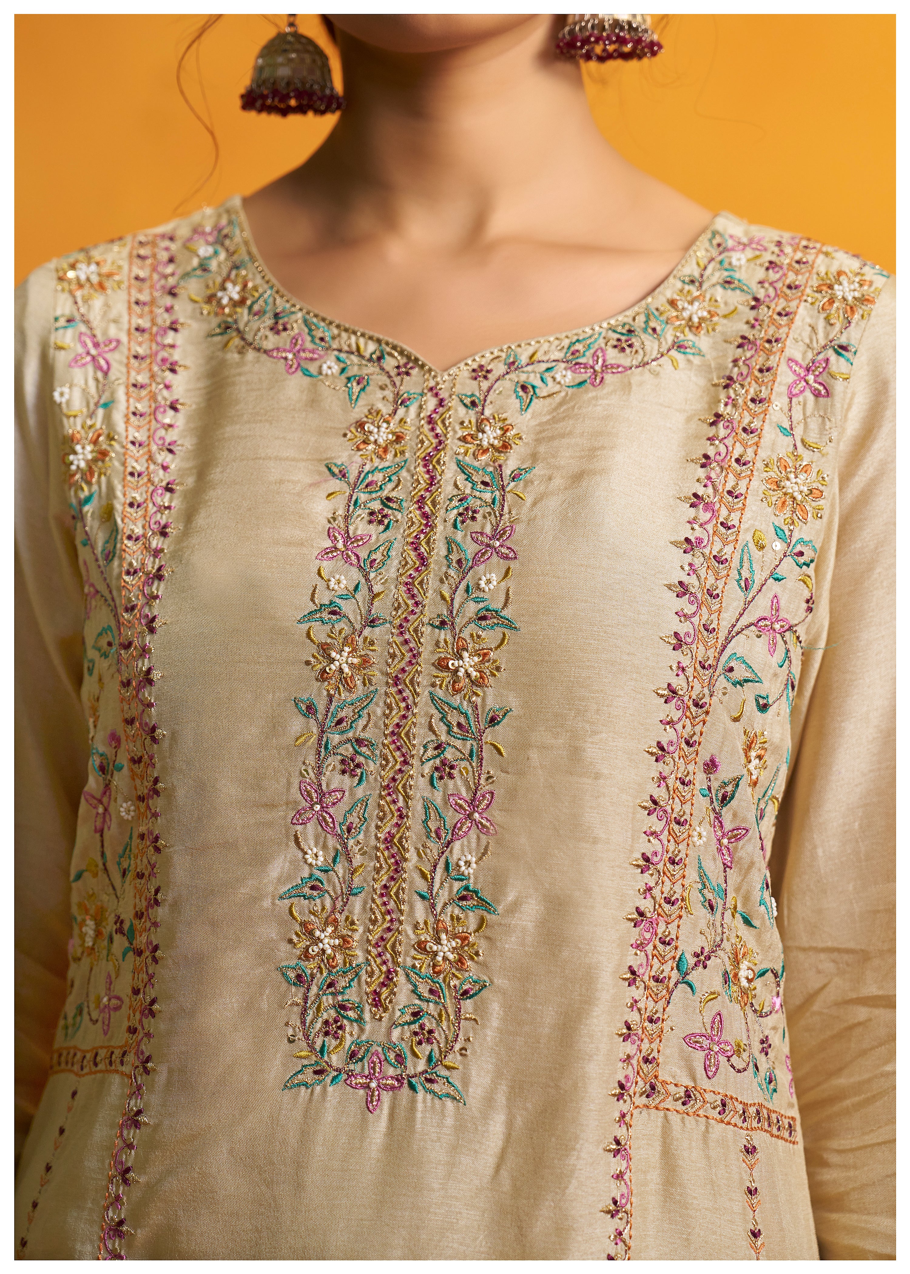Russsian Silk Kurta With Contrast Jacquard Dupatta