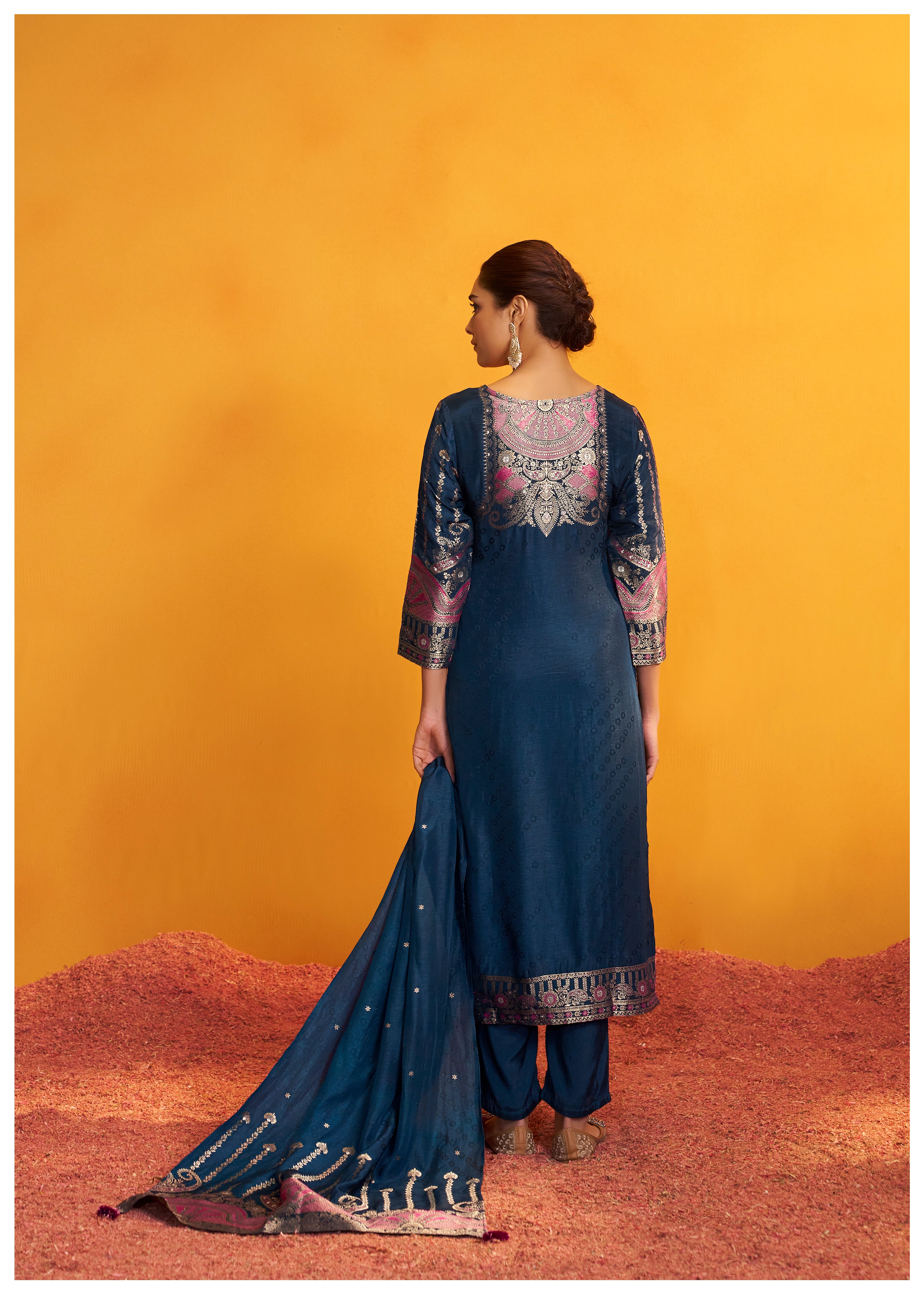 Russian Jacquard Set