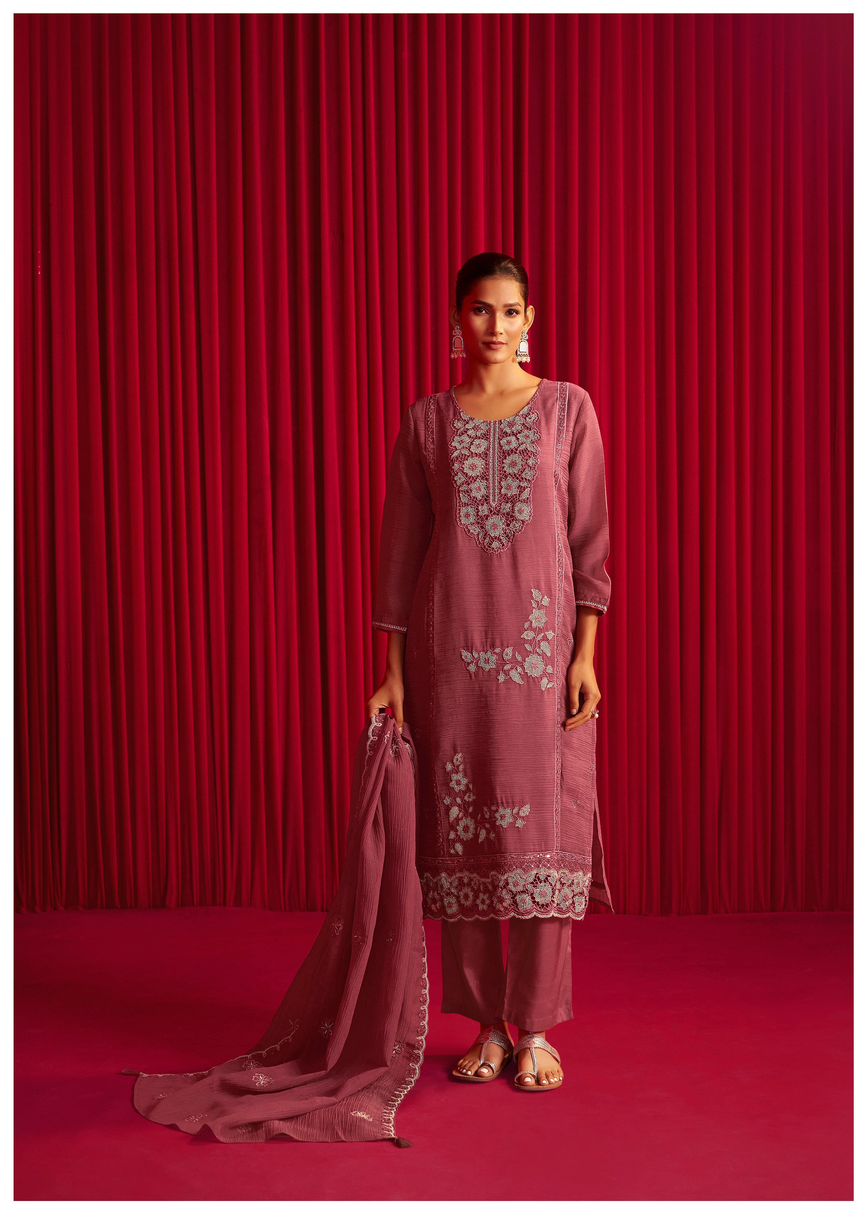 Crush Organza Borer Embroidery Set
