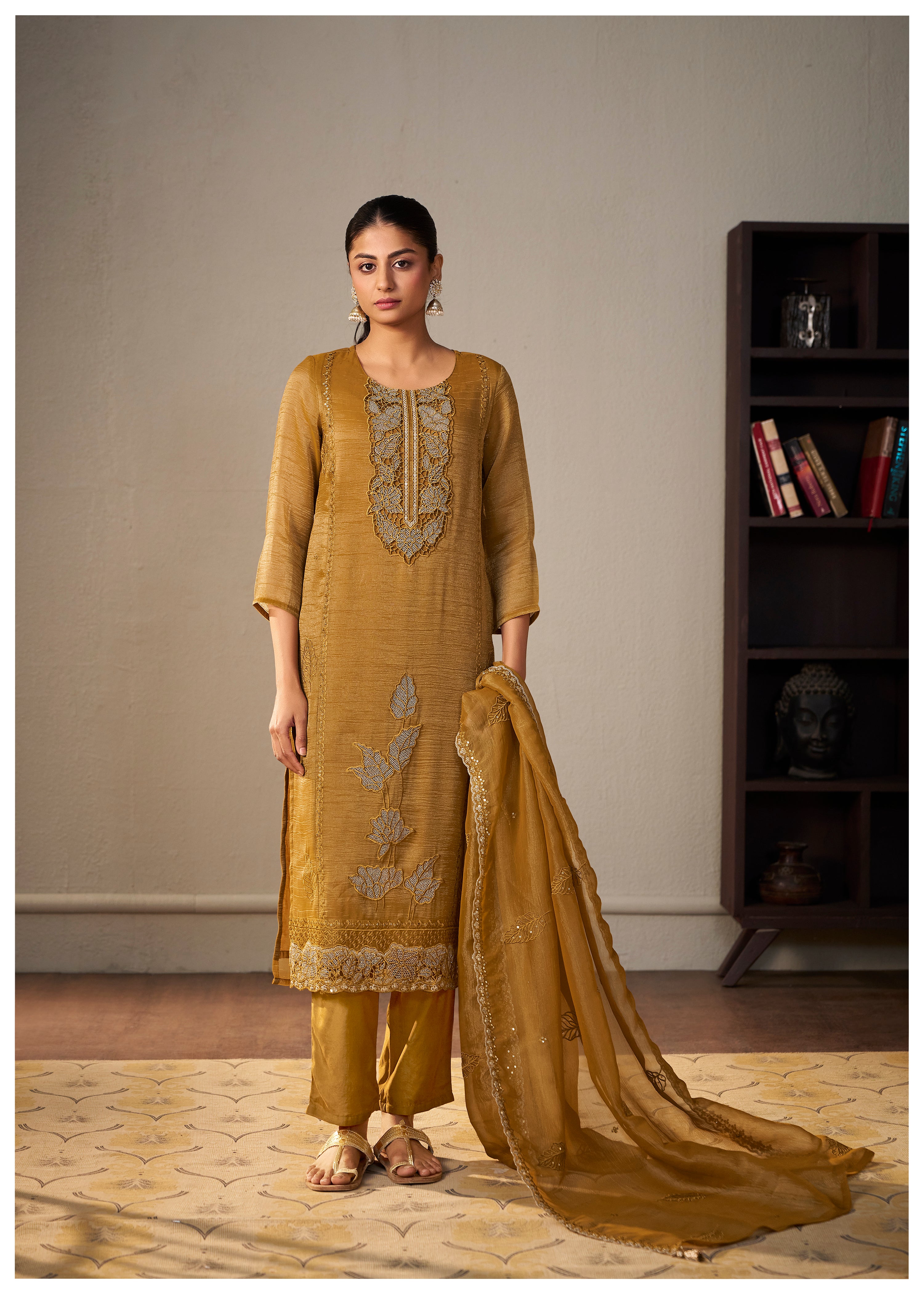 Crush Organza Borer Embroidery Set