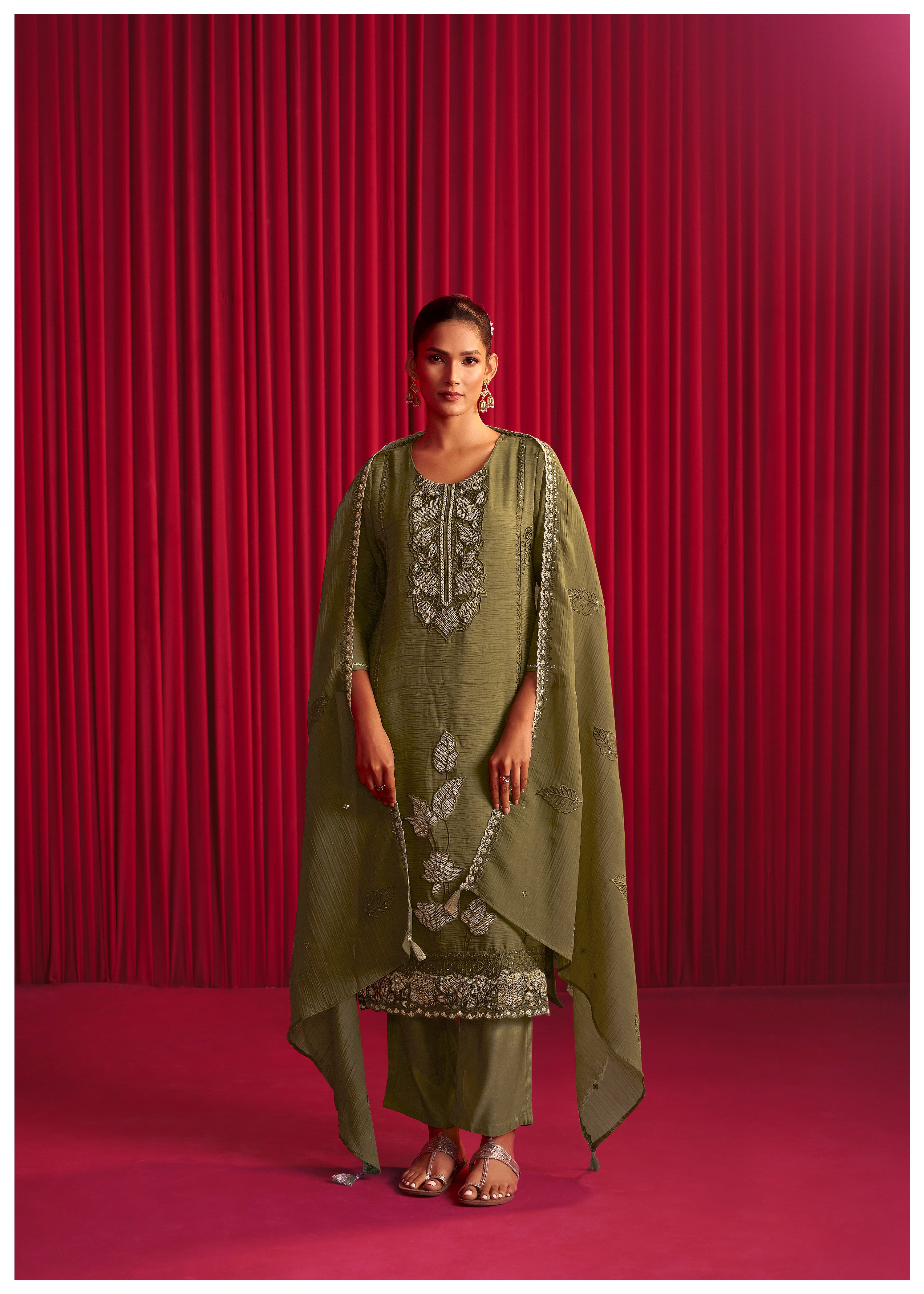 Green Crush Organza Borer Embroidery Set
