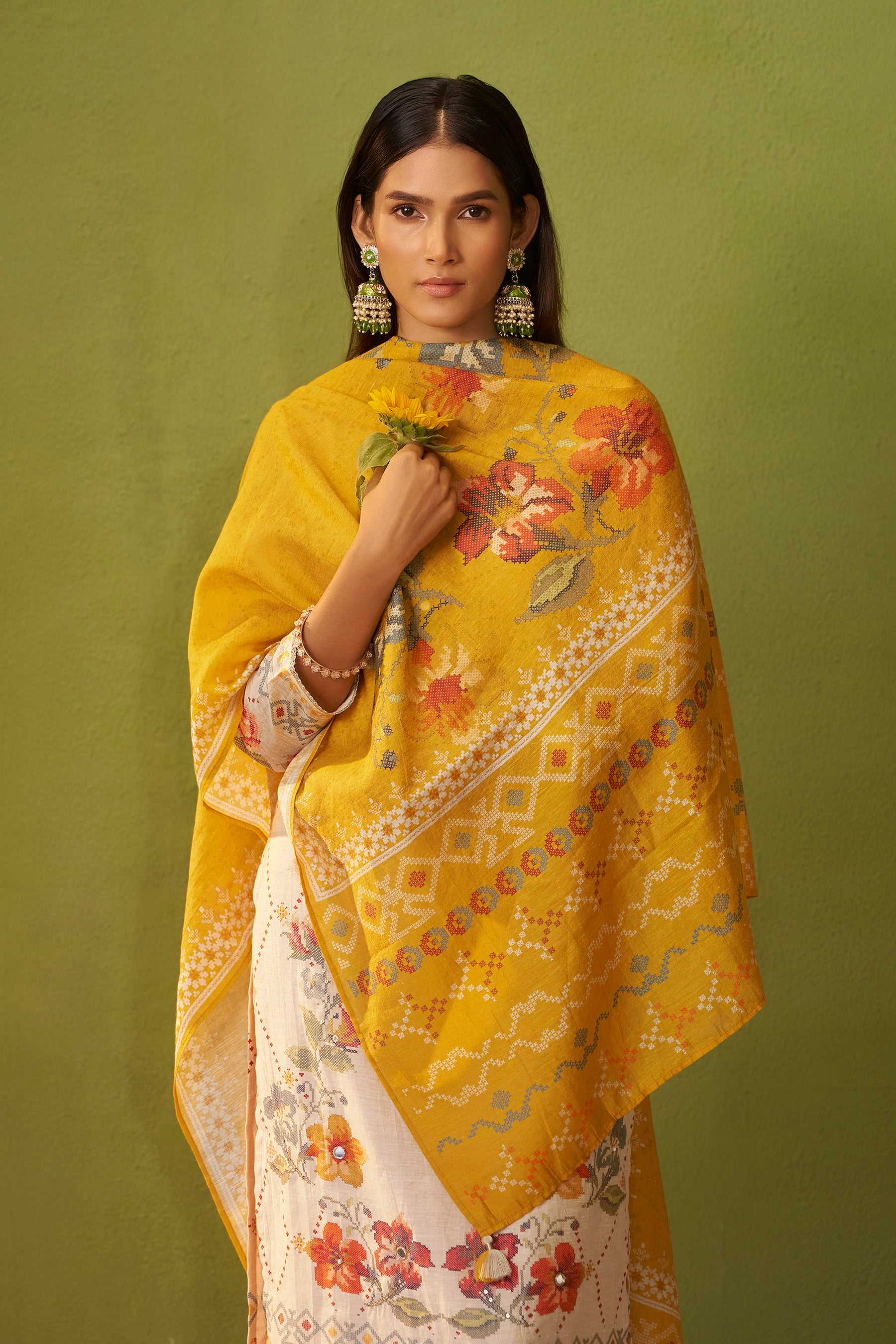 Shimmer Linen Digital Print Set – Cream