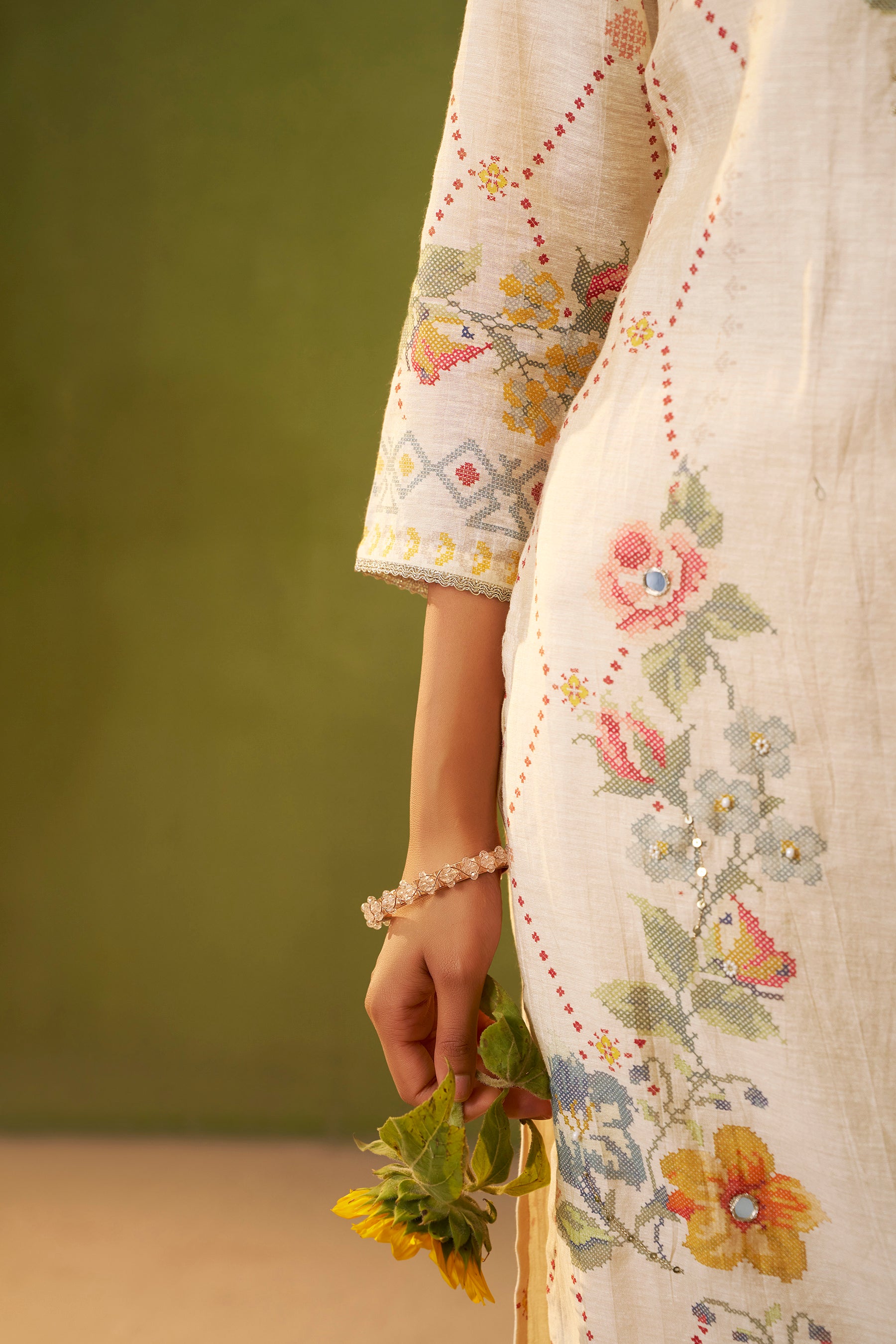 Shimmer Linen Digital Print Set – Cream