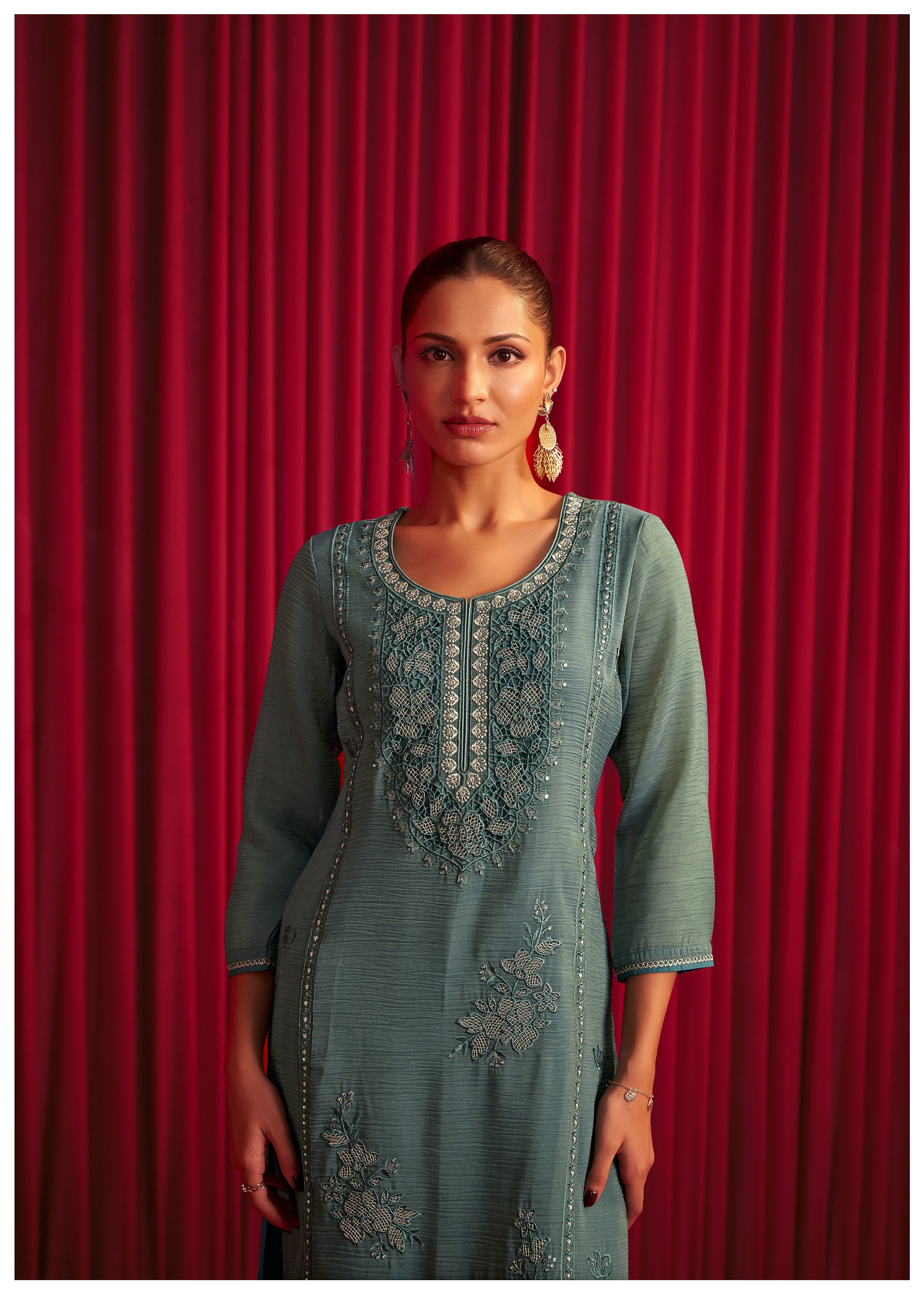 Crush Organza Borer Embroidery Set