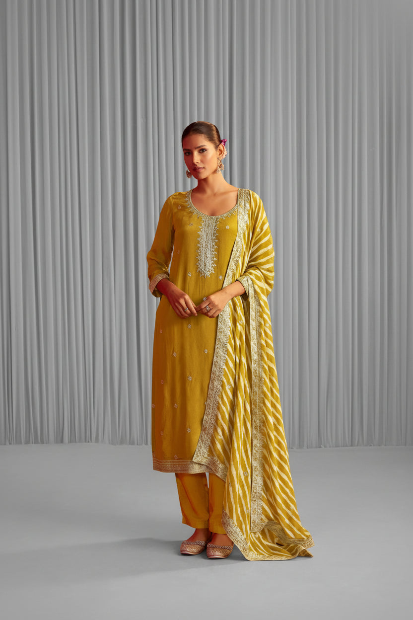 Chinnon Embroidery Set