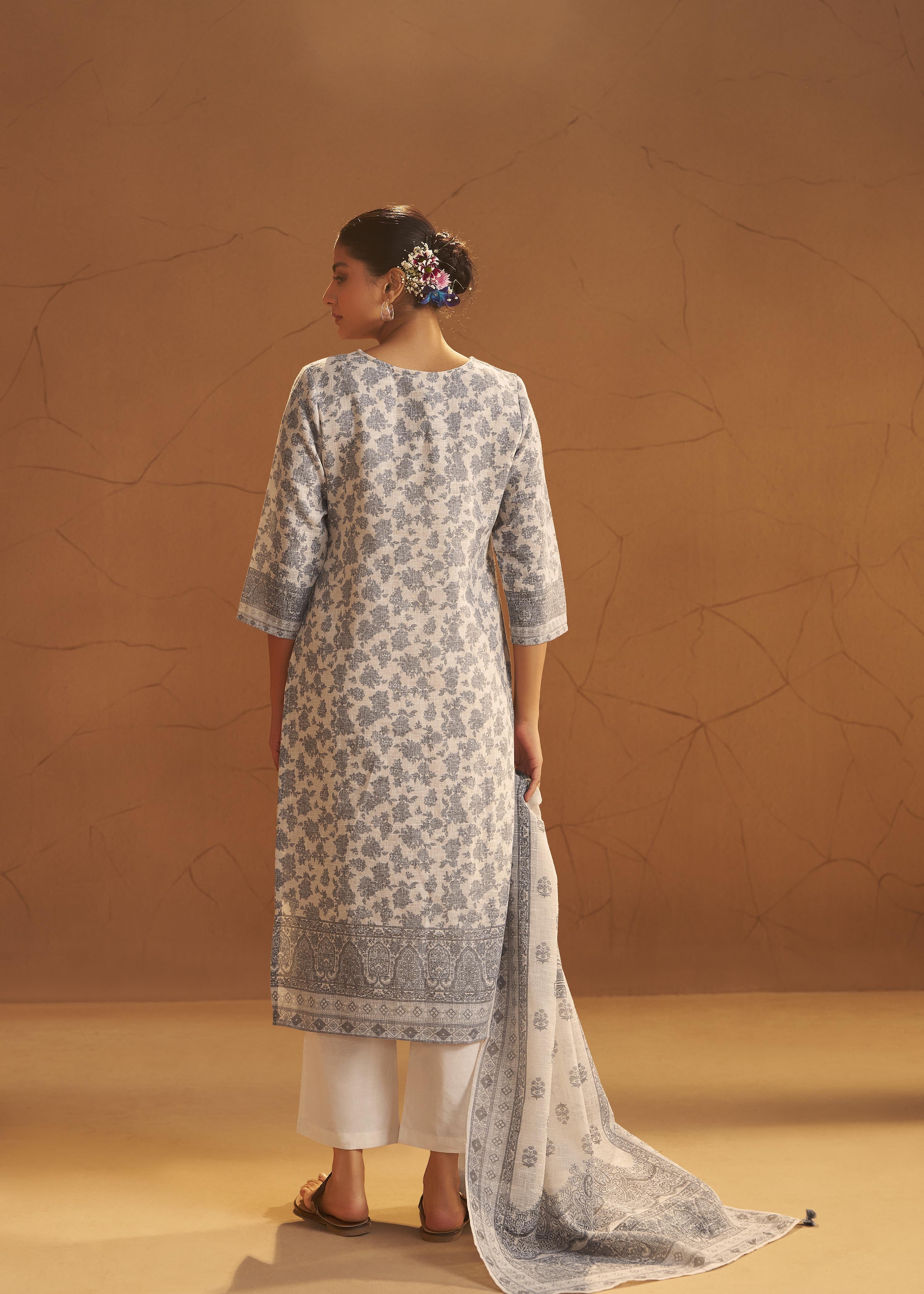 Ivory Ease Linen Cotton Kurta Set