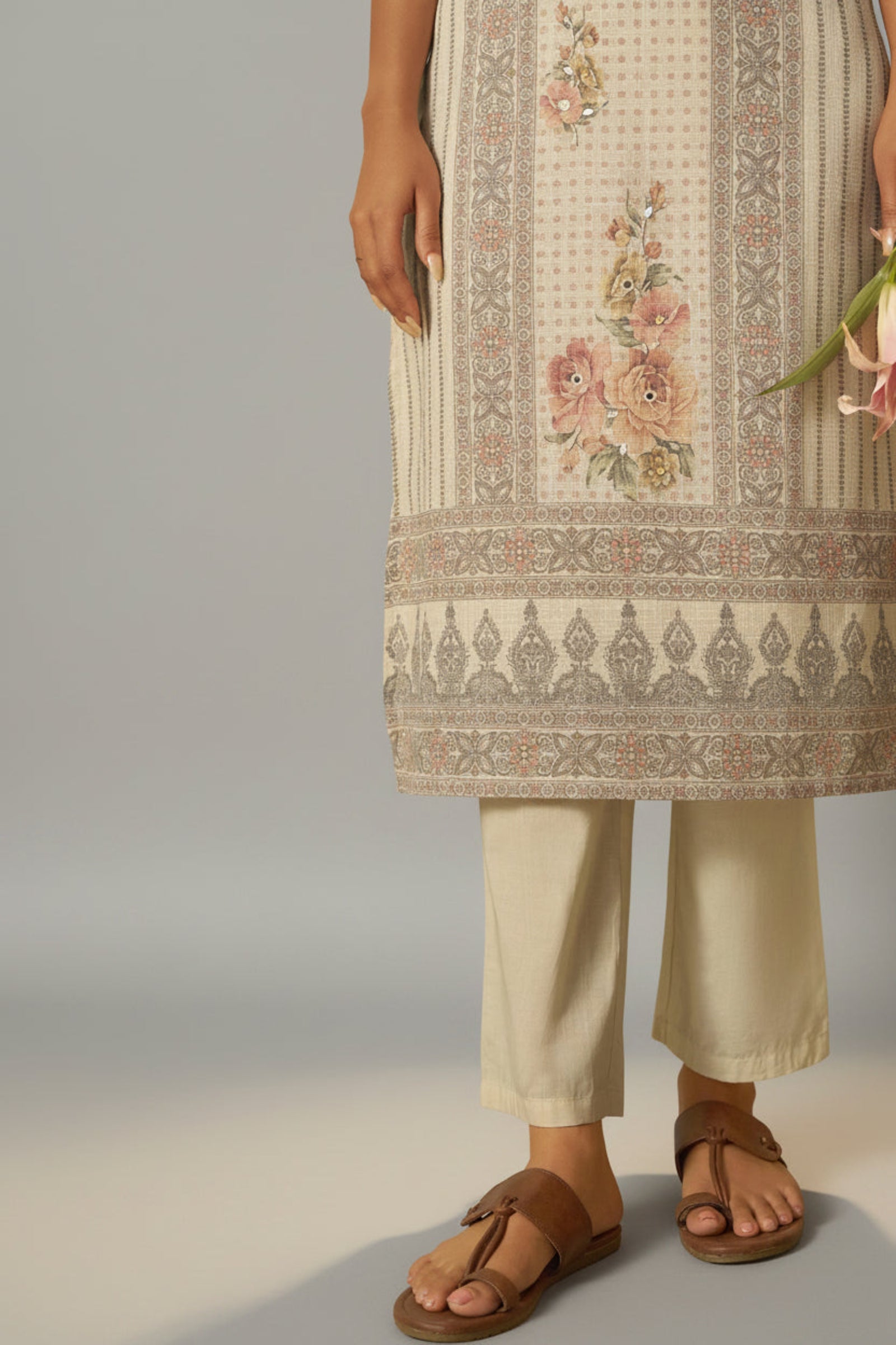 Pearl Cream Linen Cotton Digital Print Kurta Set