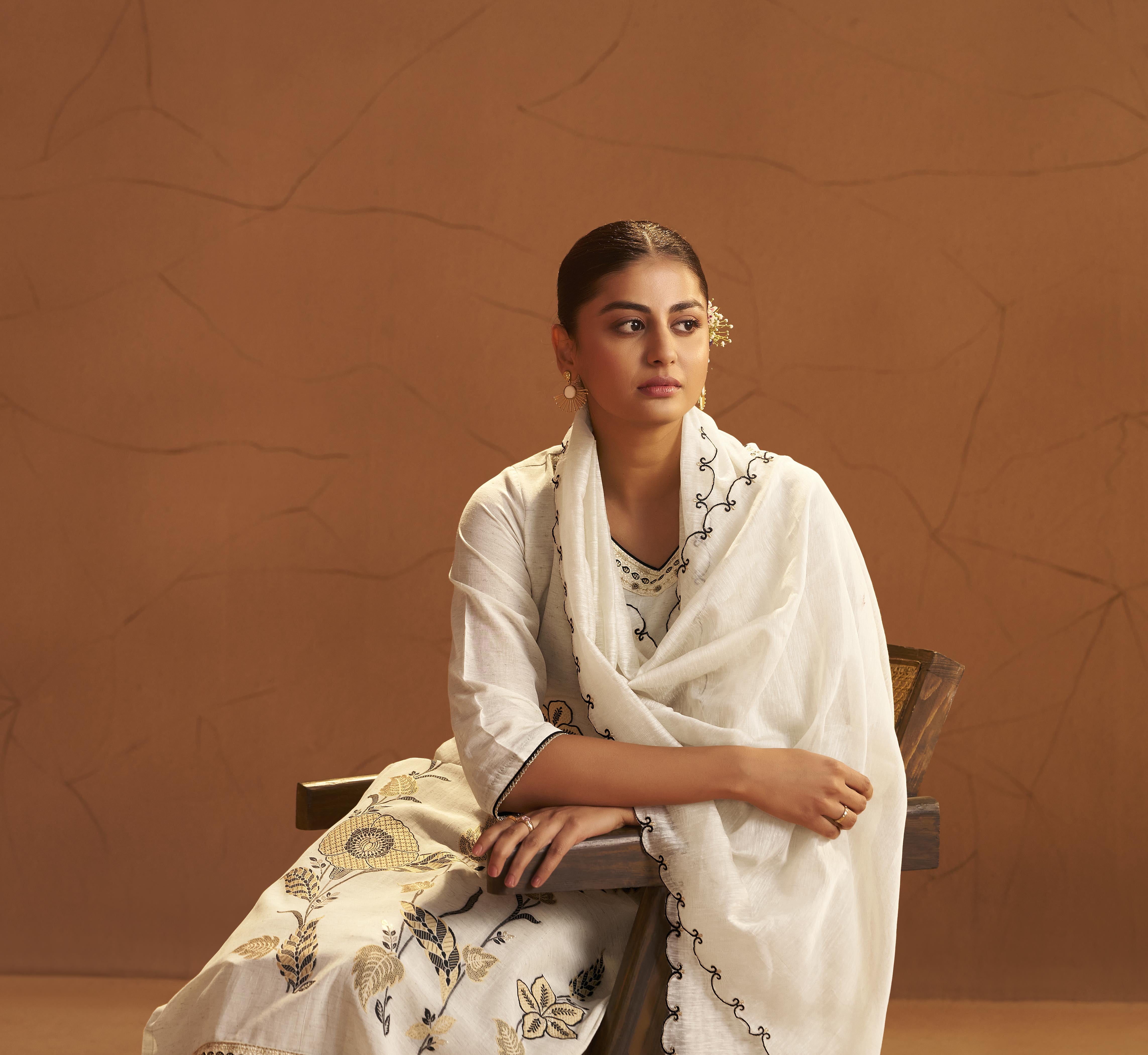 Pale Chambray Linen Cotton Jacquard Kurta Set