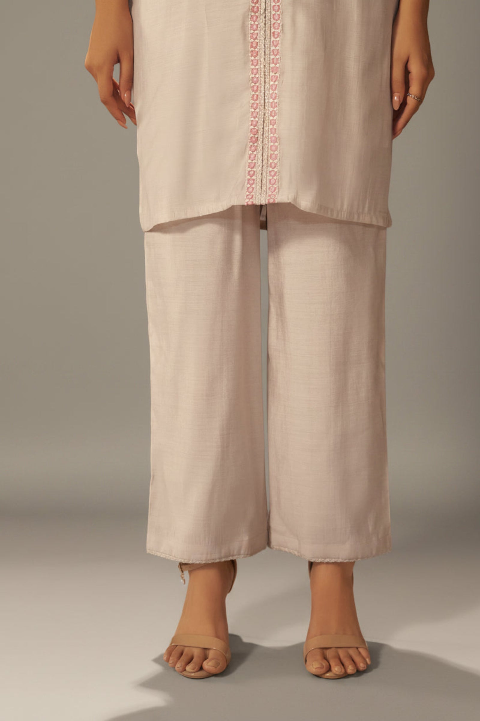 Pale Cream Mul Chanderi Embroidery Co-ord Set