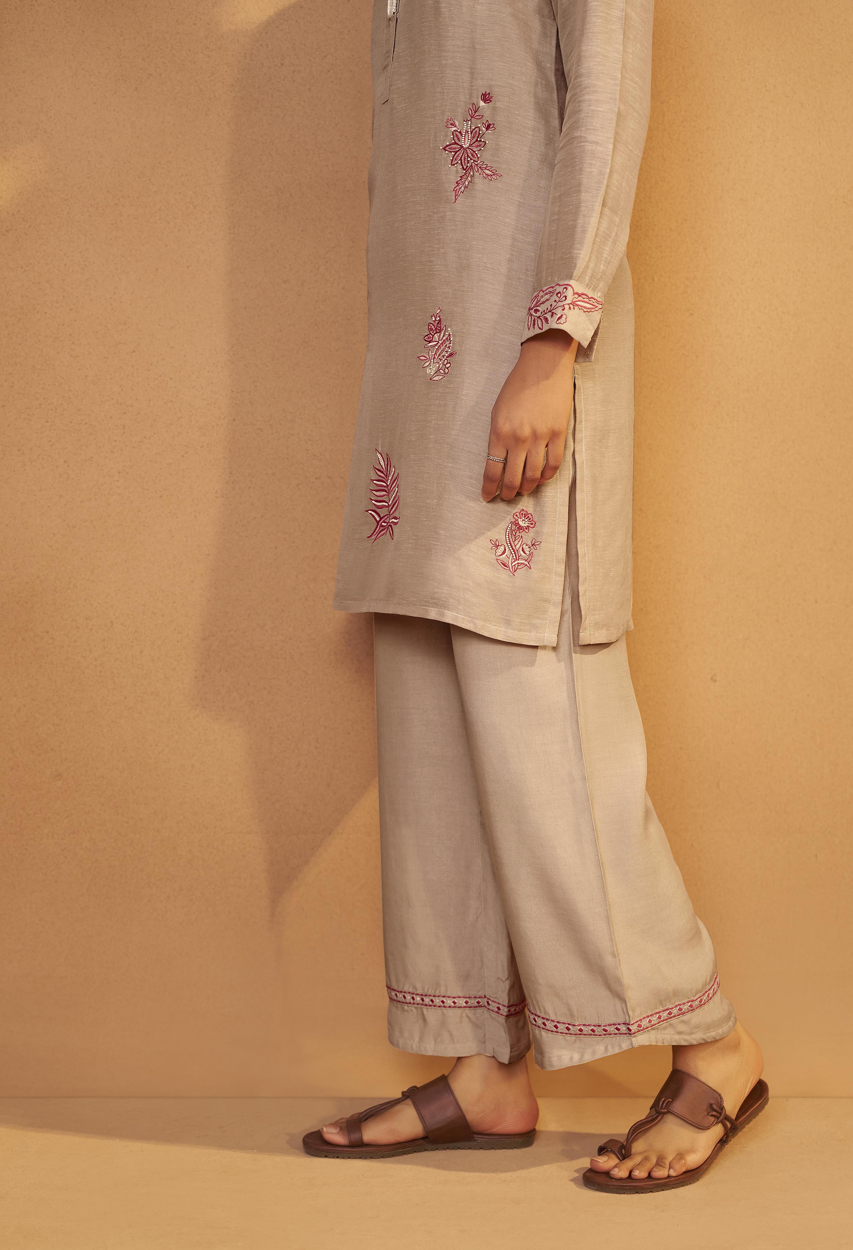 Hazelnut Biege Linen Embroidery Co-ord Set