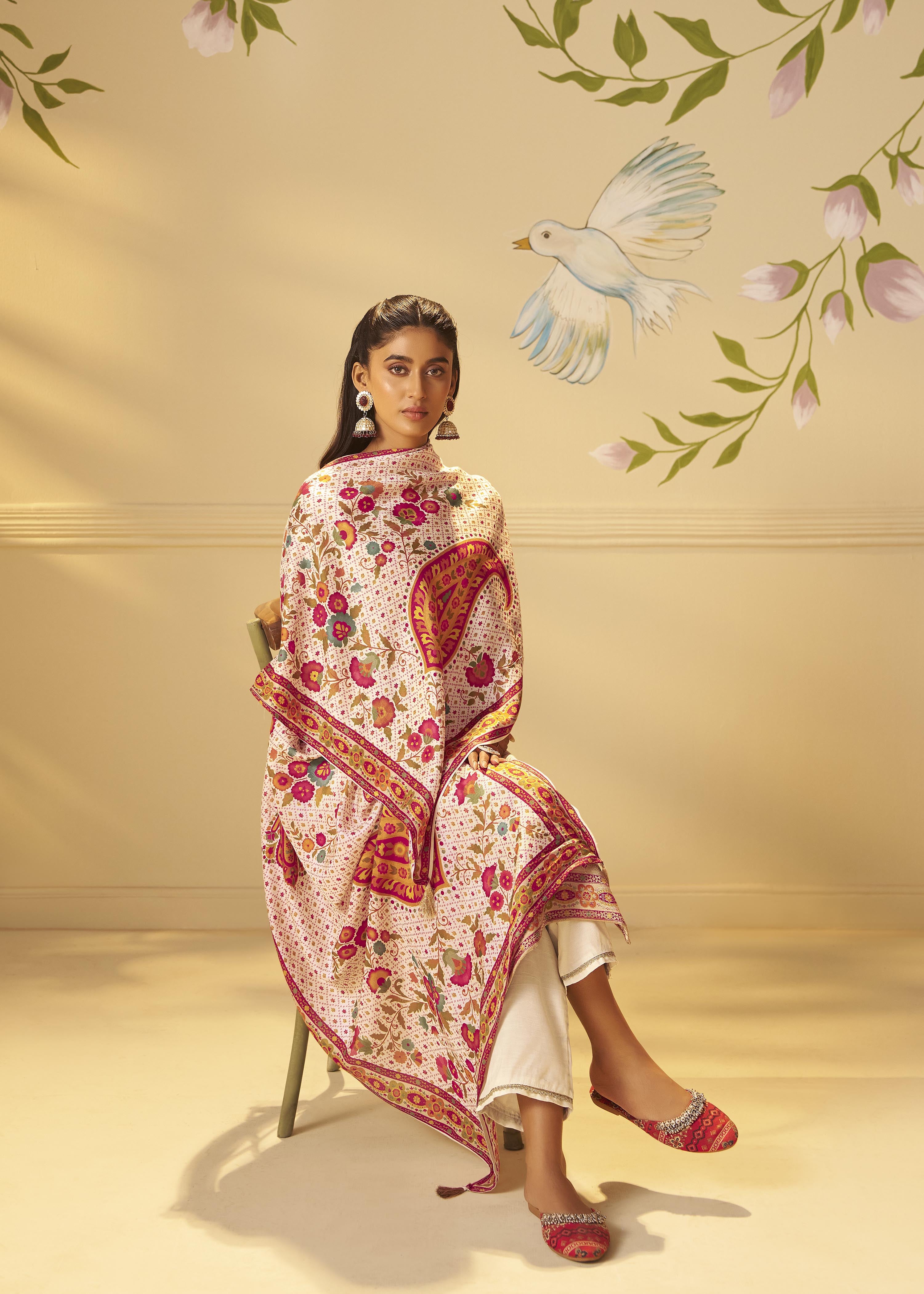 Rose-tinted Cream Position Print Viscose Jacquard Kurta Set