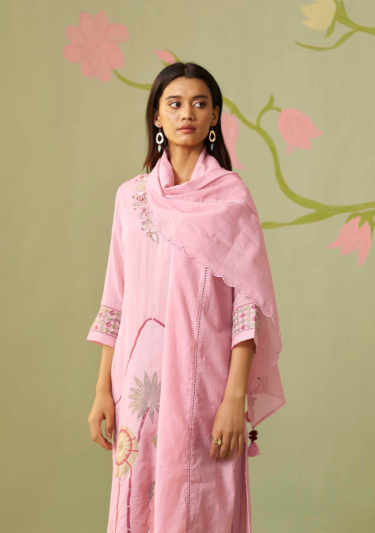 Gulbahar Pink Viscose-Linen Floral Jacquard Kurta Set