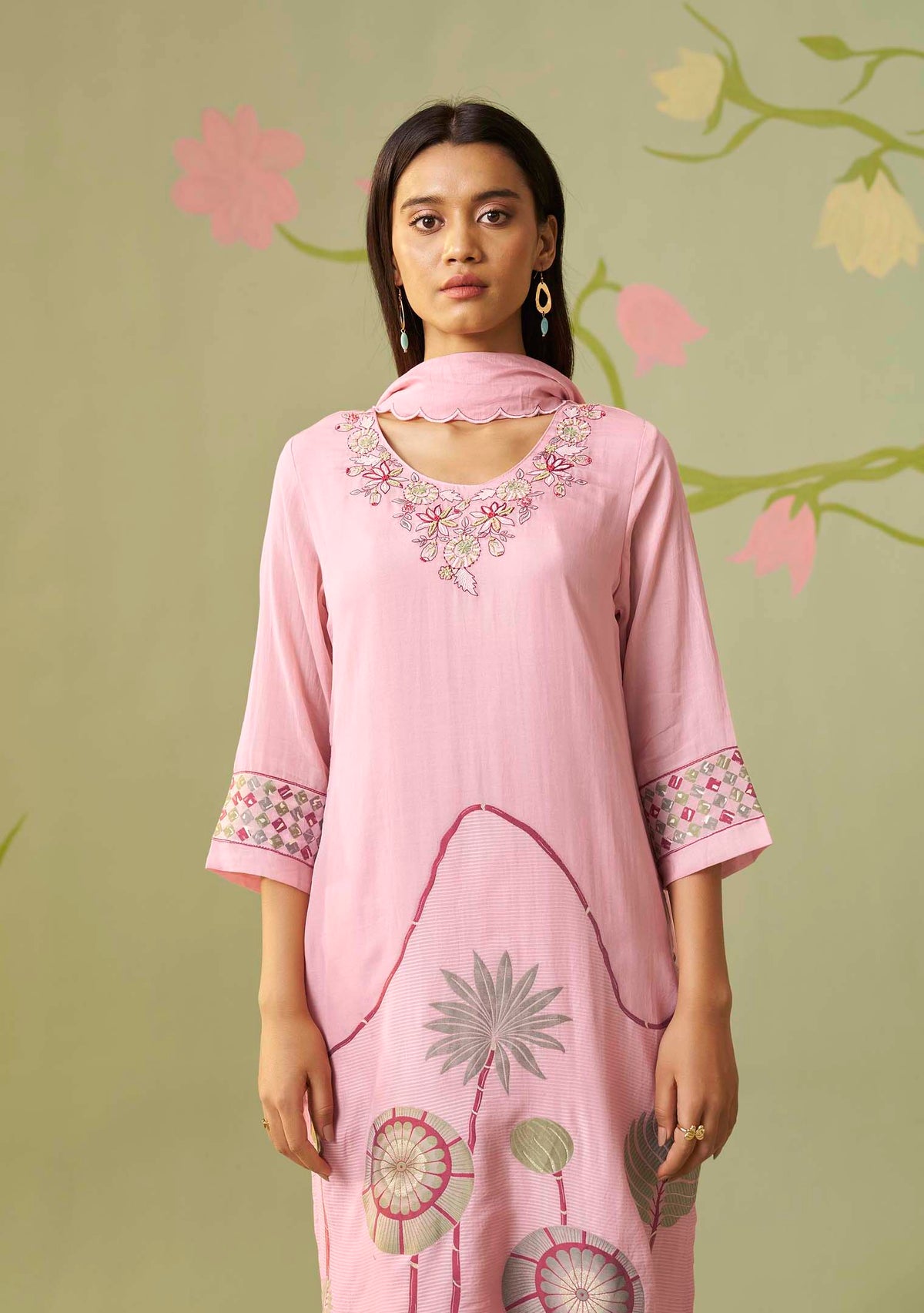 Gulbahar Pink Viscose-Linen Floral Jacquard Kurta Set