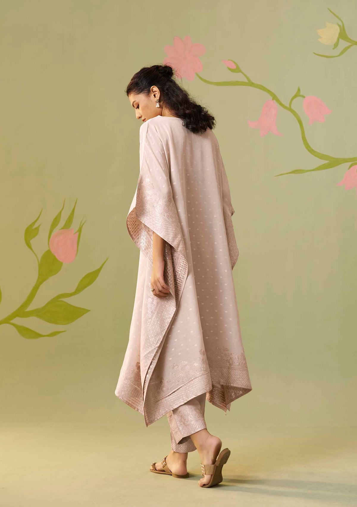 Gulabi Dola Silk Handwork Jacquard Kaftan