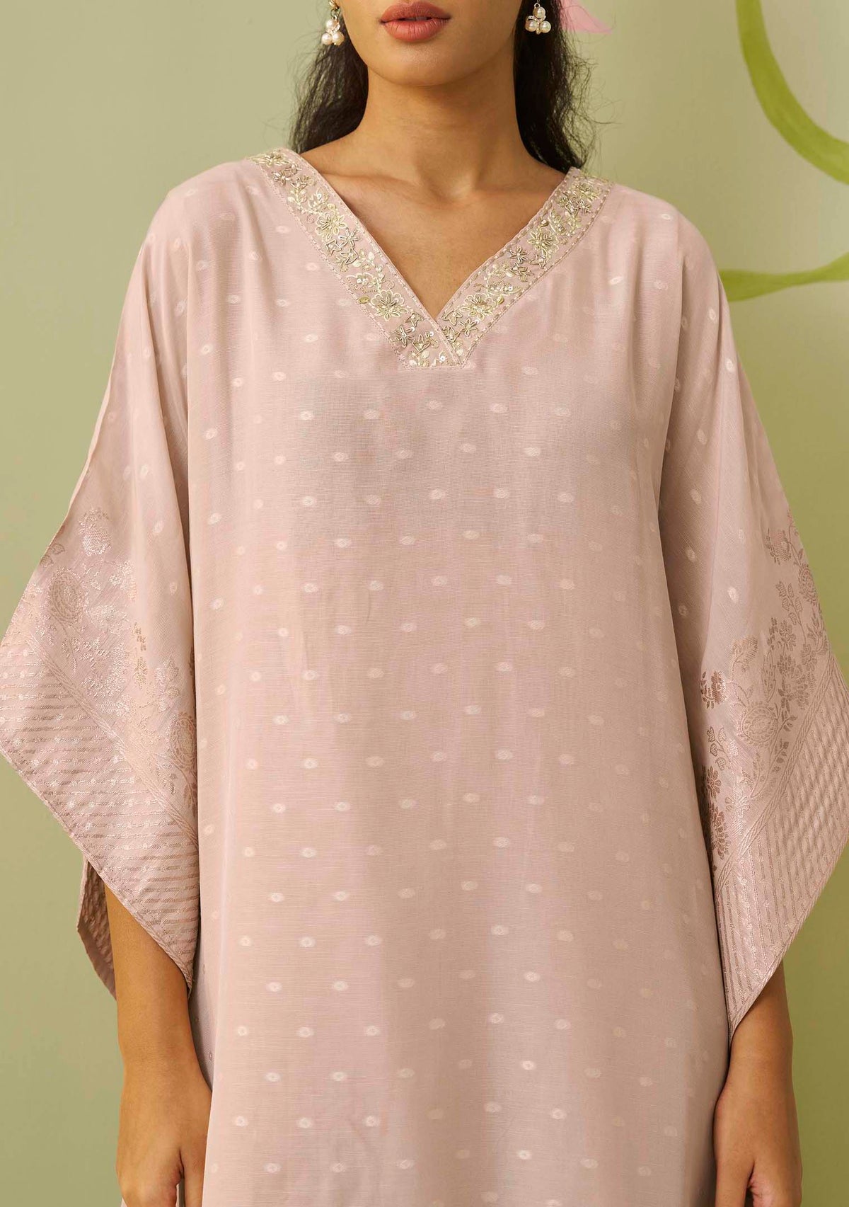 Gulabi Dola Silk Handwork Jacquard Kaftan