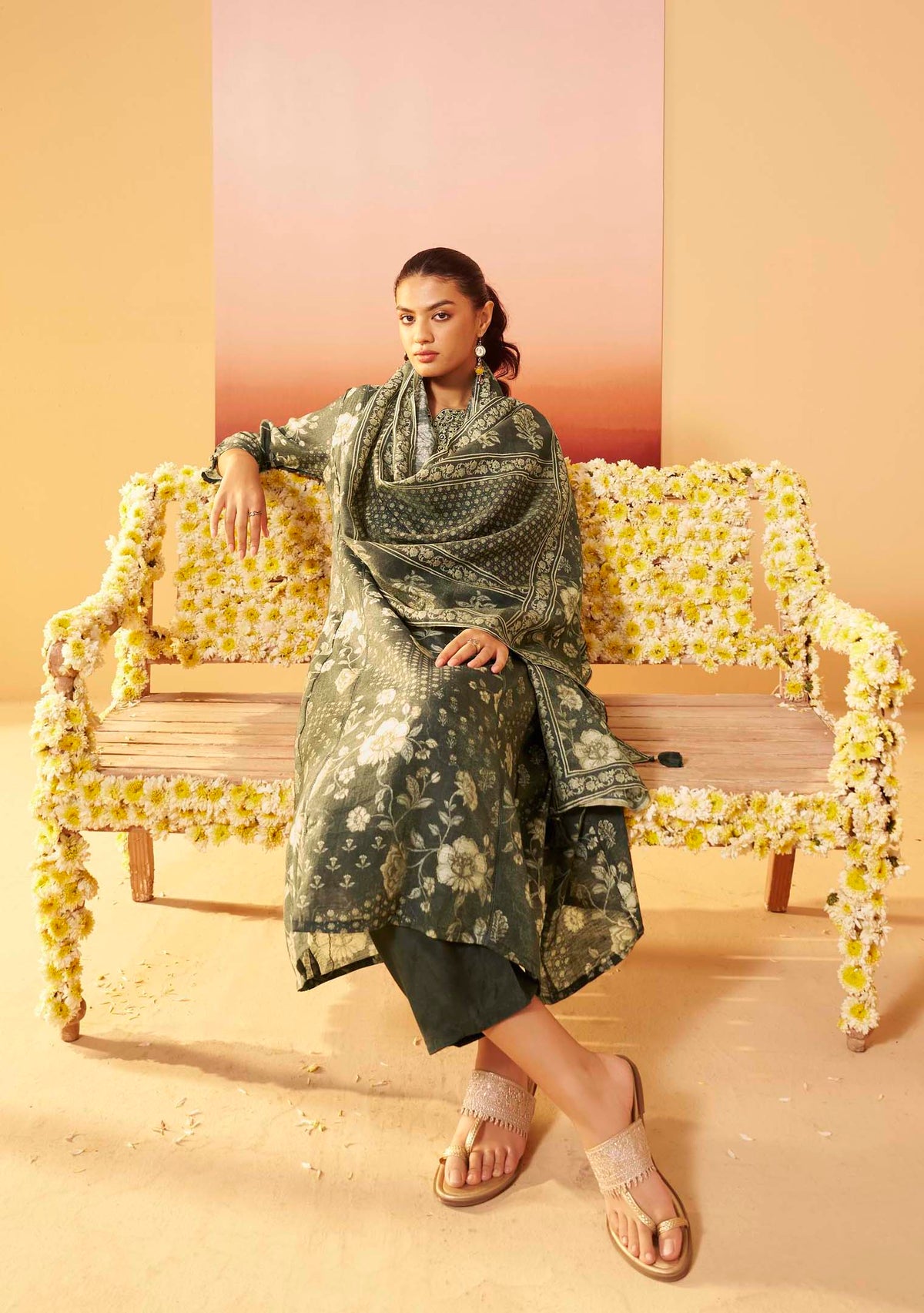 Obsidian Shimmer Linen Embroidered Print Kurta Set