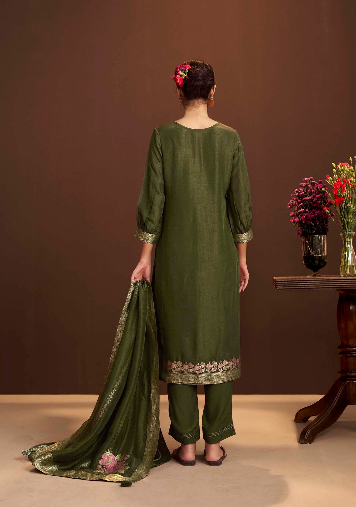 Saanjh Mehndi French-Knot Jacquard Kurta Set