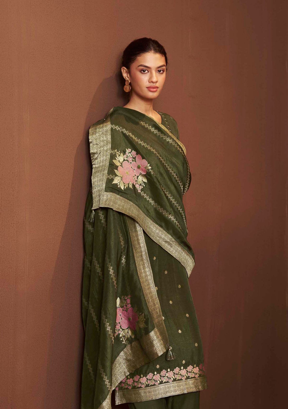 Saanjh Mehndi French-Knot Jacquard Kurta Set