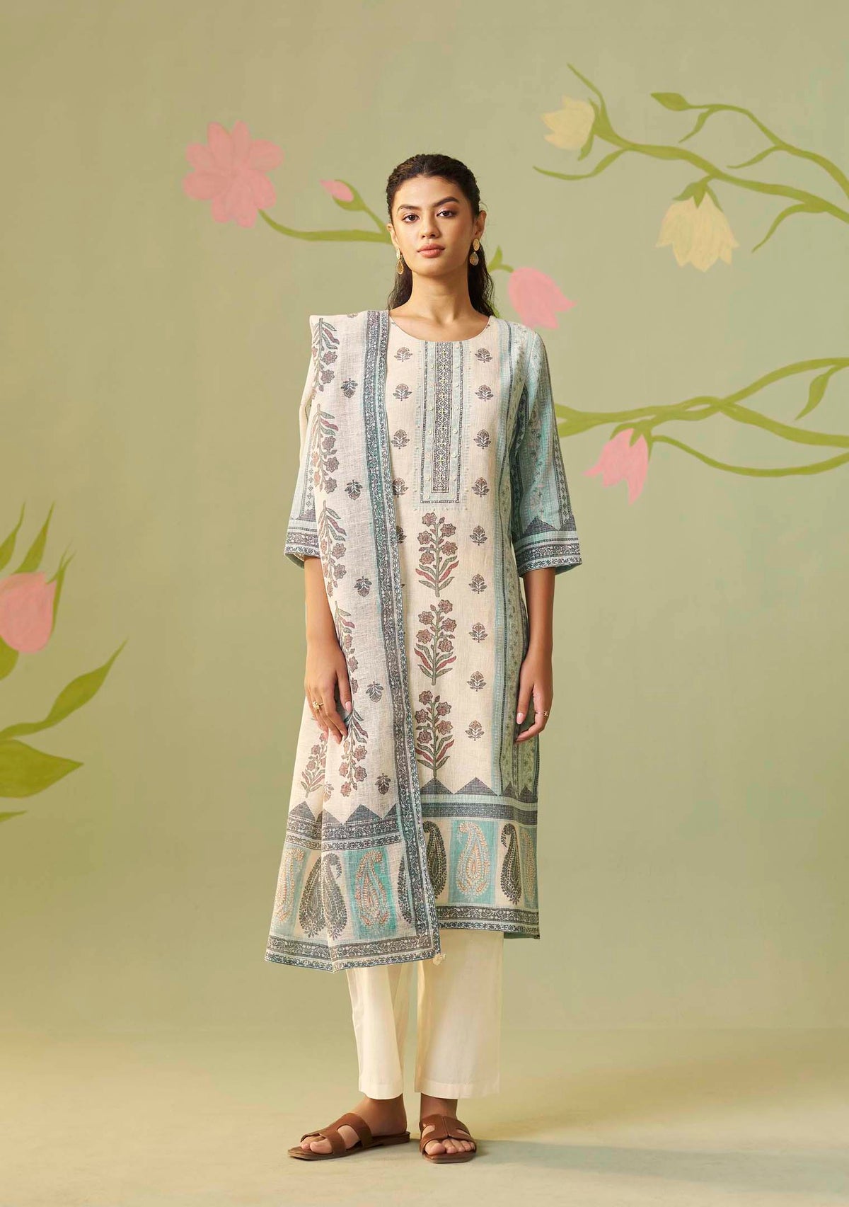 Ivory Aabha Printed Kurta Set with Handwork
