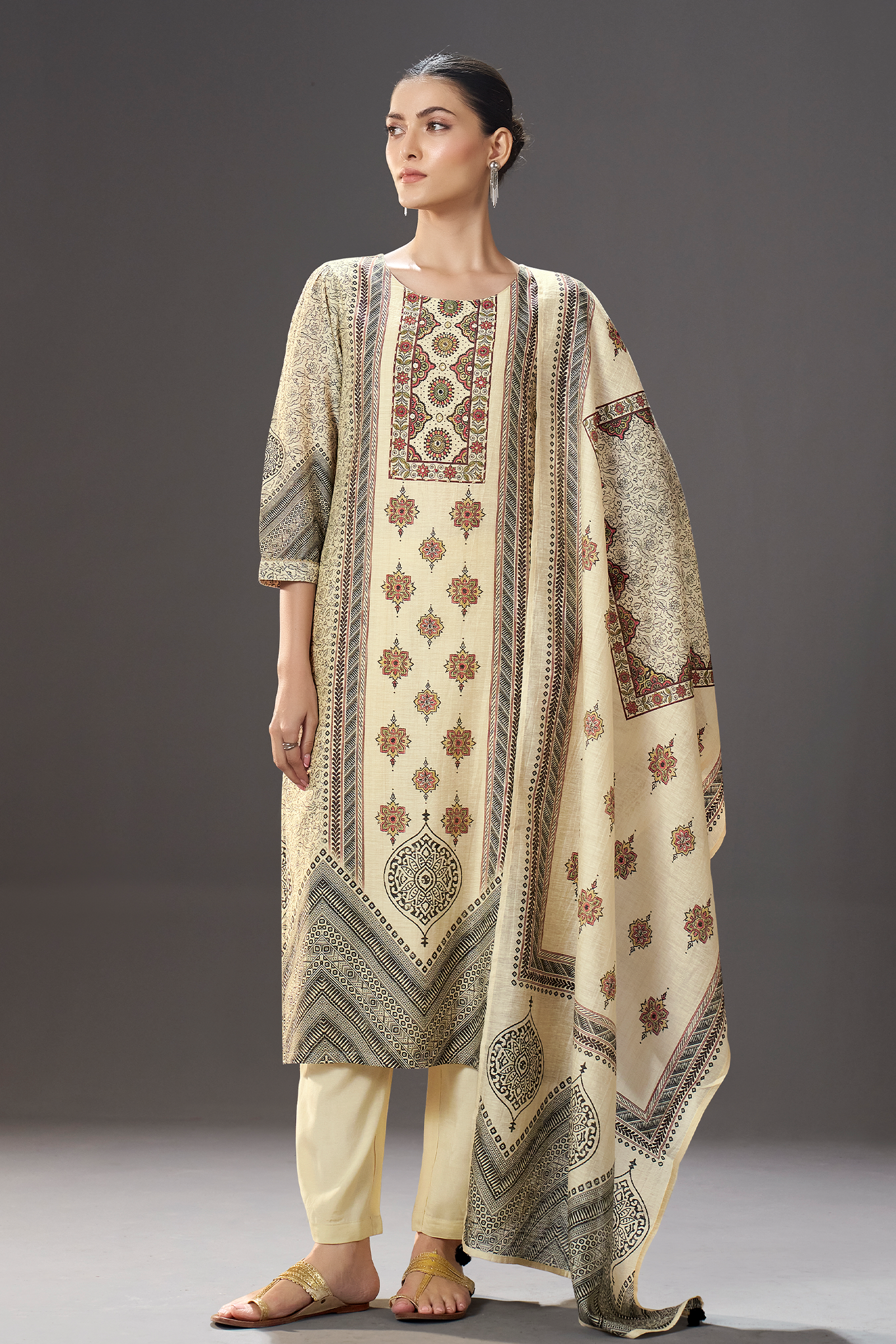 Royal Rosette Shimmer Linen Digial Printed Kurta Set