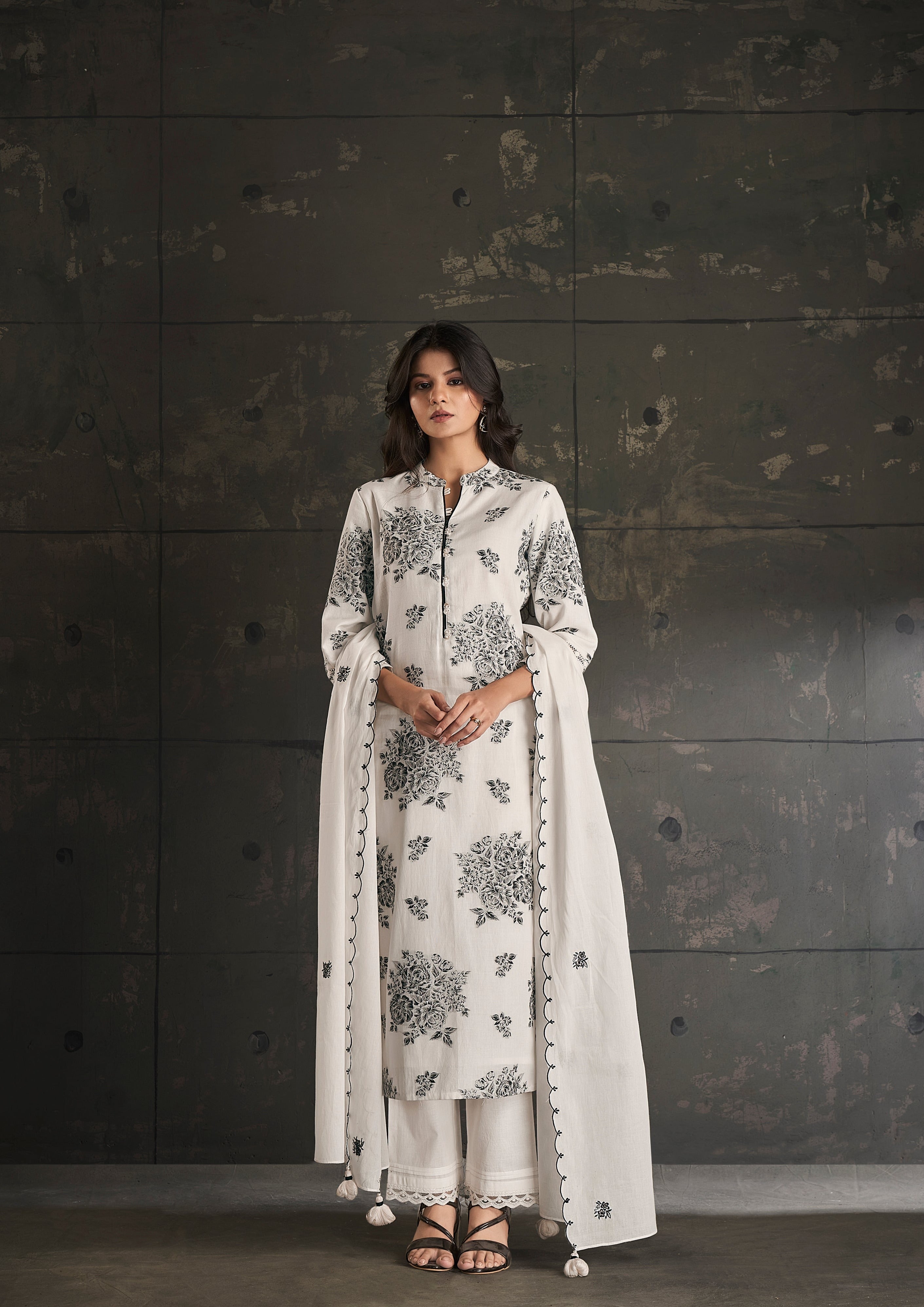 Artisanal Cream Cotton Kurta Set-fourbuttons-in