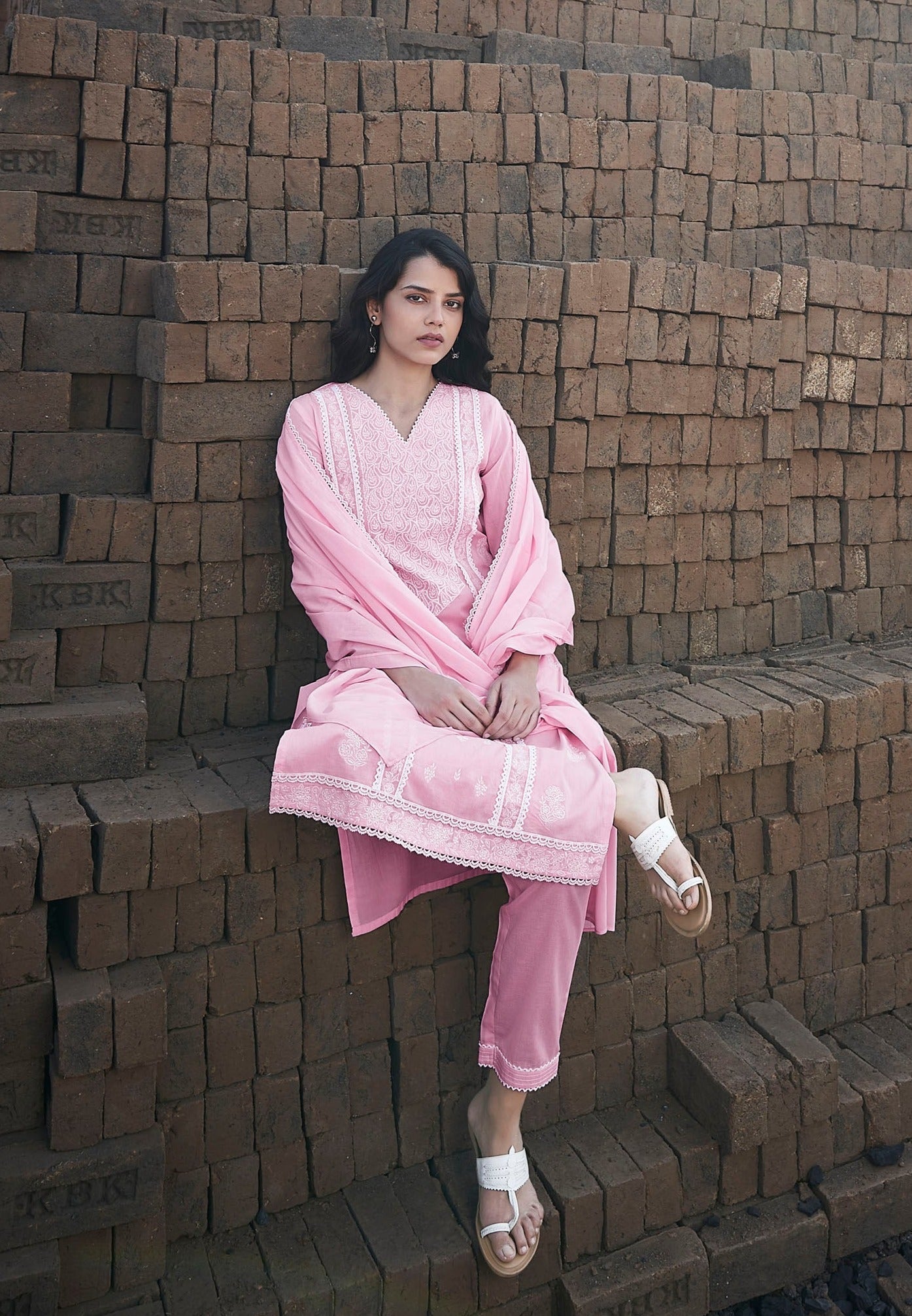 Blush Chikankari Kurta Set-fourbuttons-in