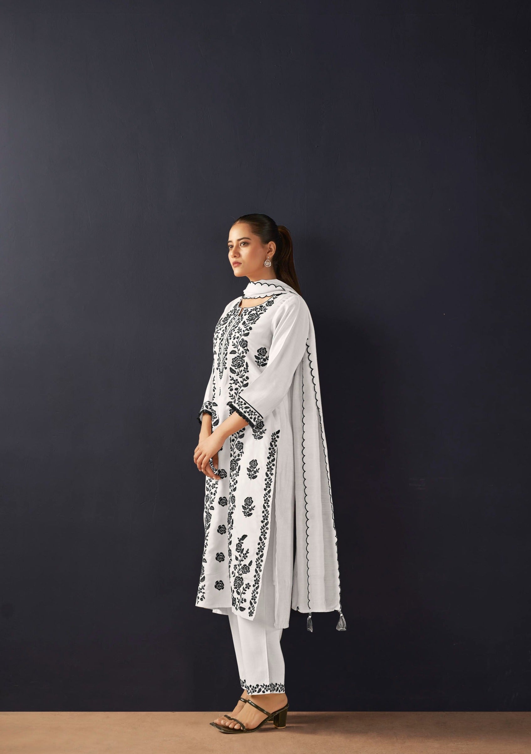 Cream Chikankari Kurta Set-fourbuttons-in