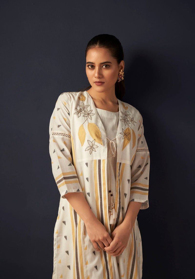 Women's Cream Solid Kurta Sets