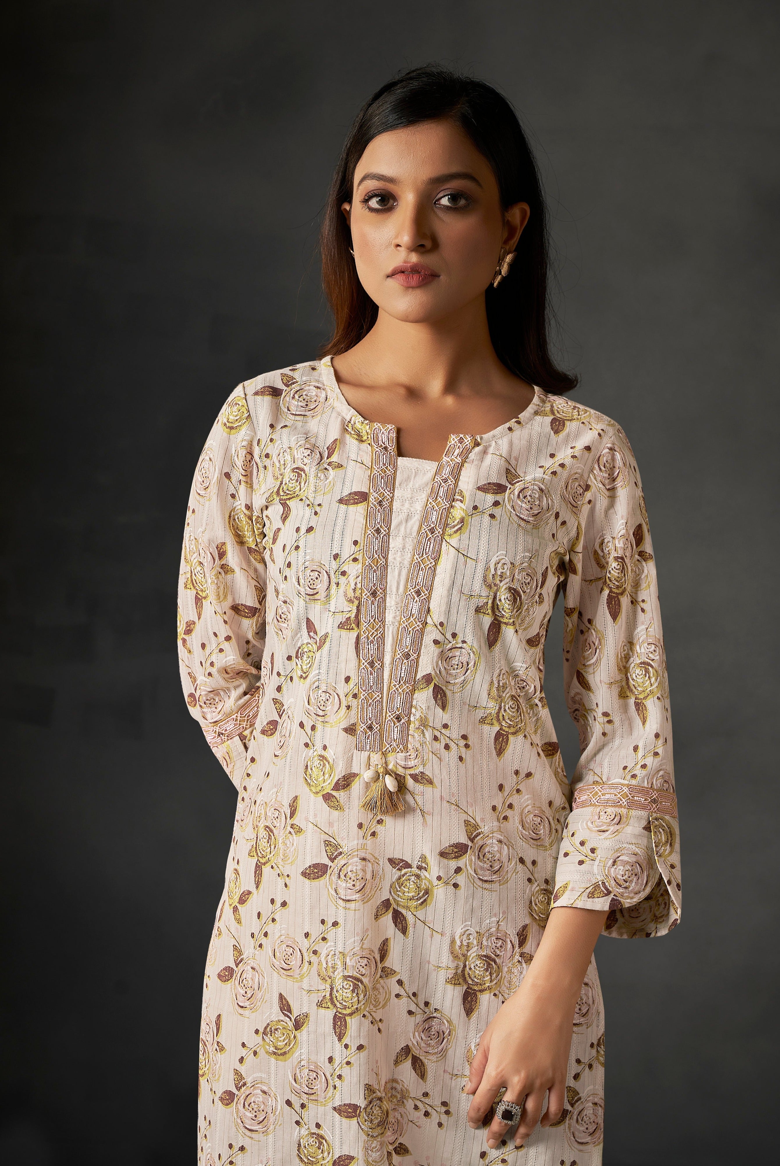 Cream Dream Cotton Chic Kurta Set-fourbuttons-in