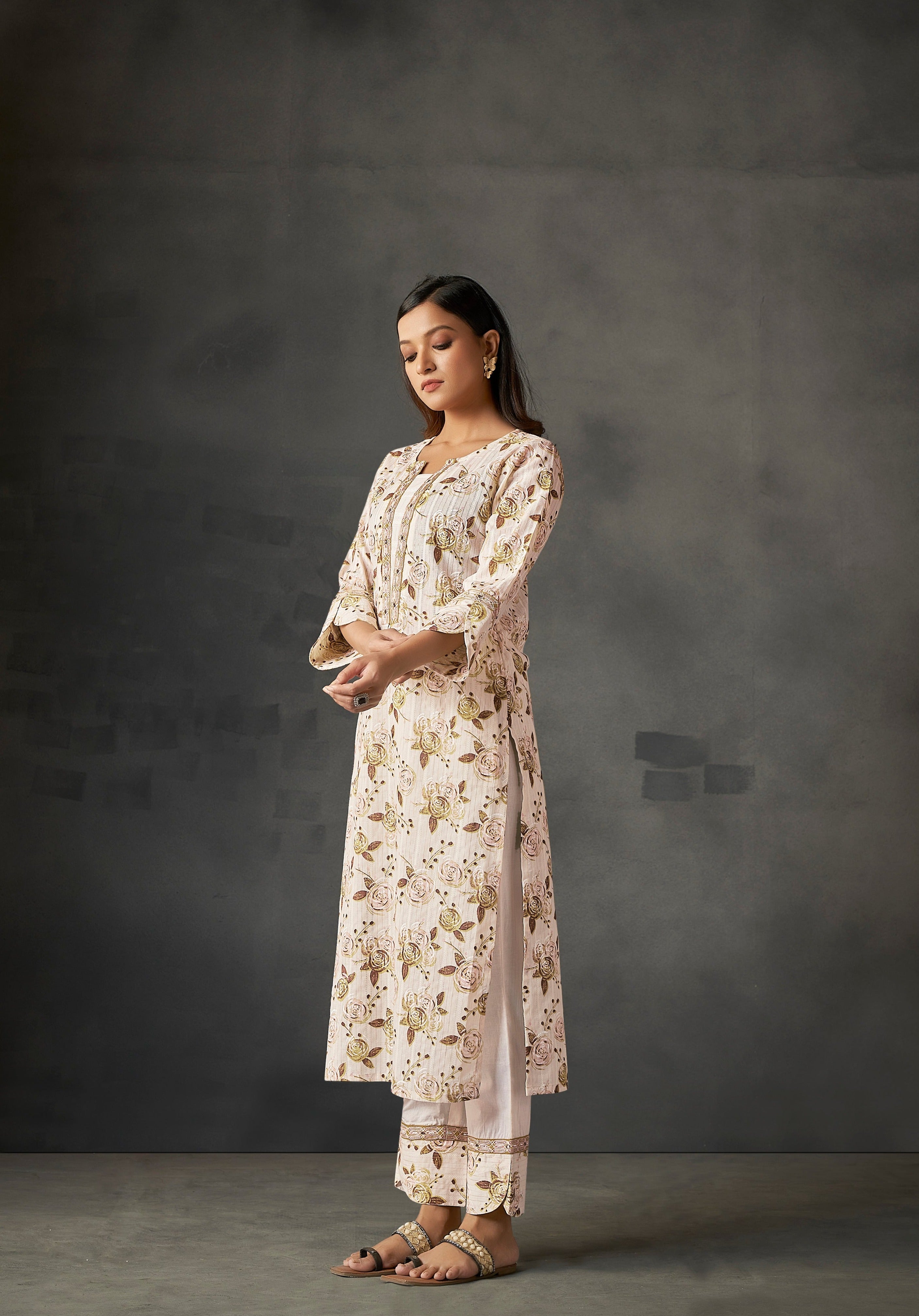 Cream Dream Cotton Chic Kurta Set-fourbuttons-in