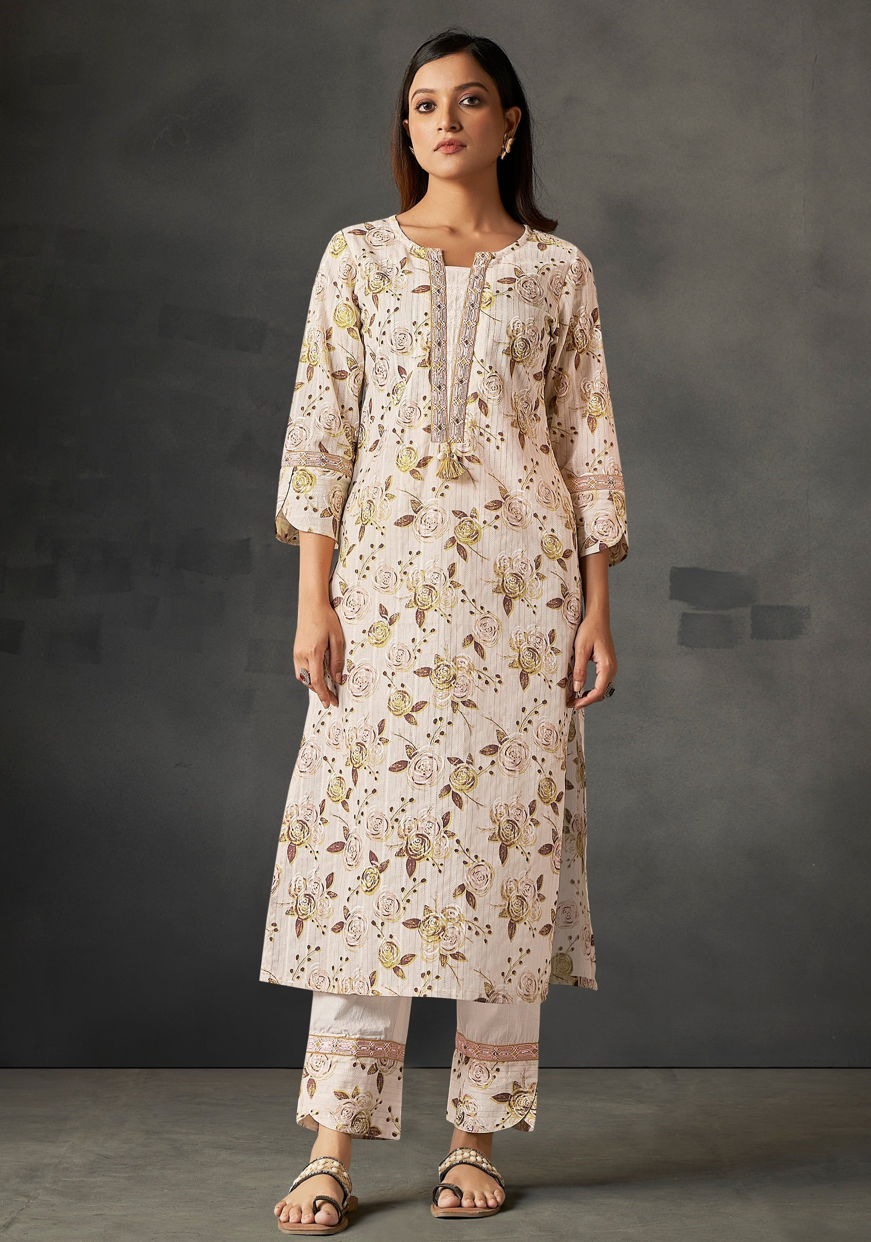 Cream Dream Cotton Chic Kurta Set-fourbuttons-in