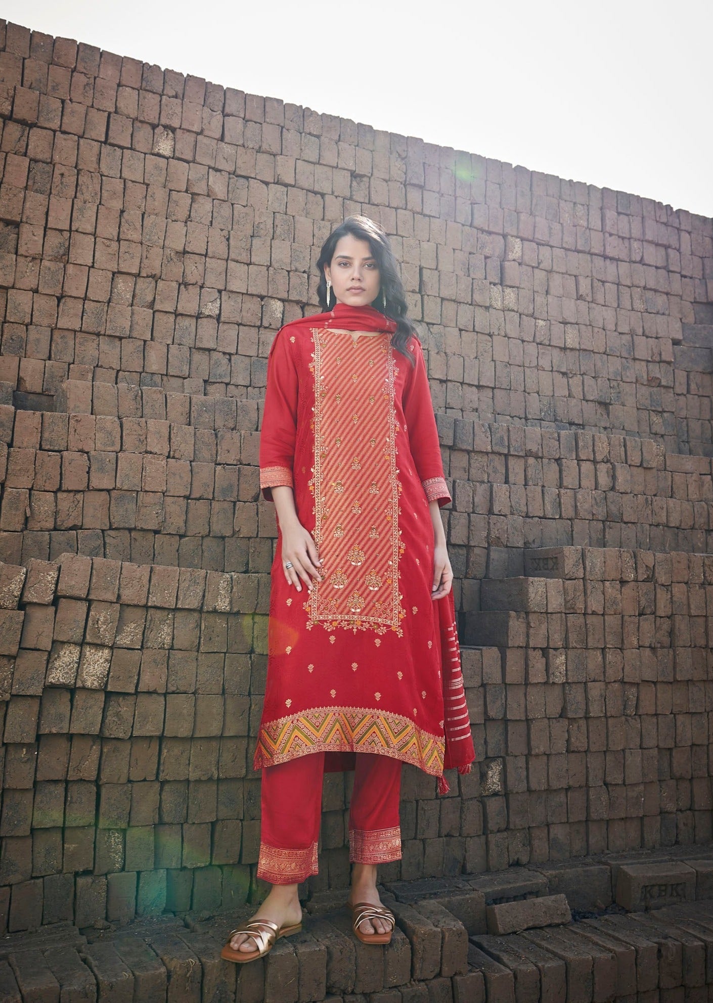 Fiesta Rouge Red Woven Silk Kurta Set-fourbuttons-in