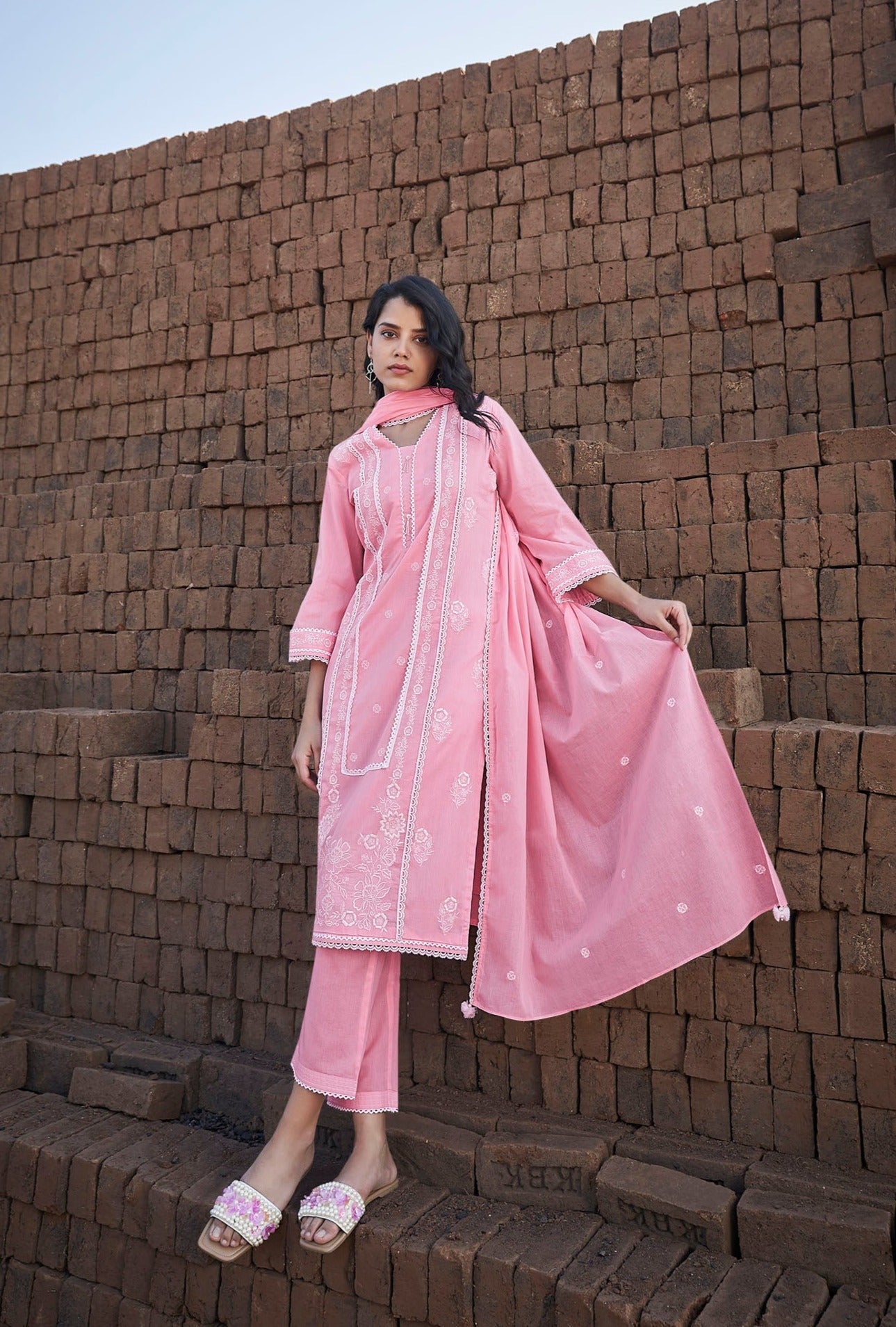 Flamingo Embroidery Kurta Set-fourbuttons-in