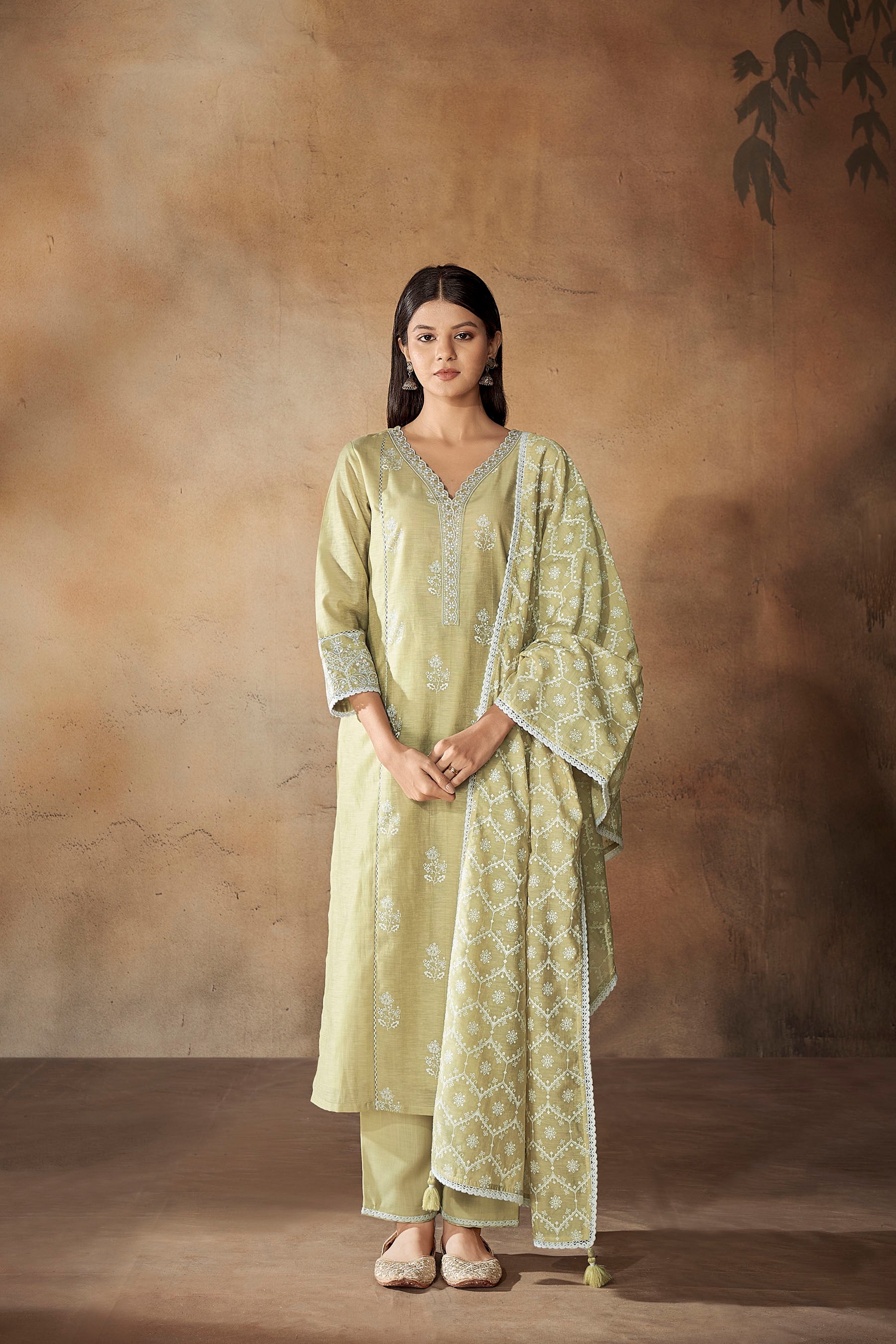 Green Ambar Linen Embroidery Kurta Set-fourbuttons-in