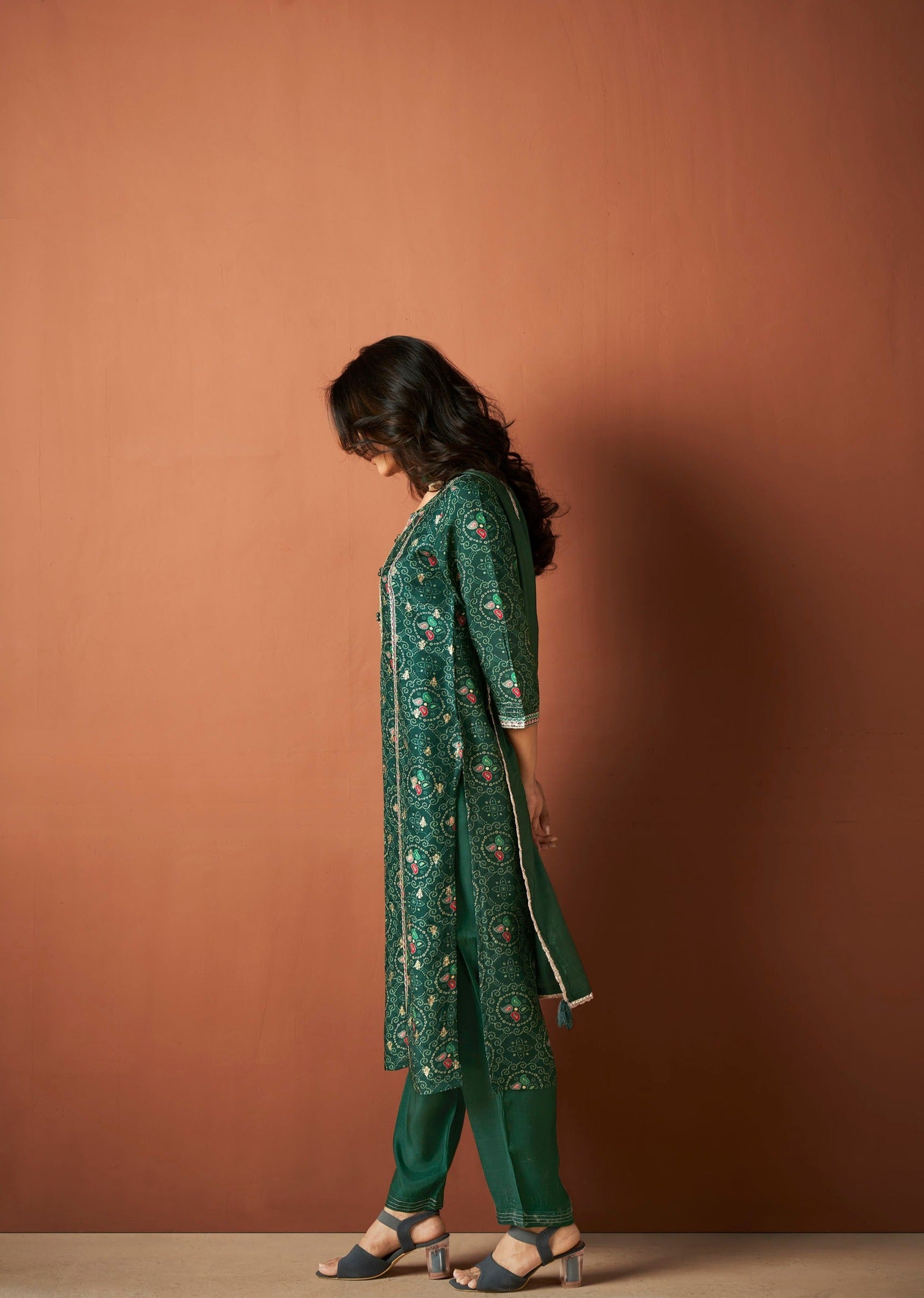 Green Dola Silk Kurta Set-fourbuttons-in