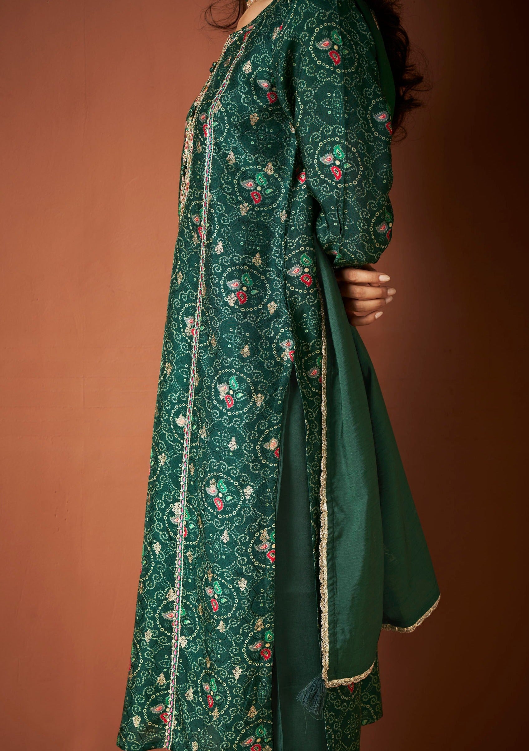 Green Dola Silk Kurta Set-fourbuttons-in