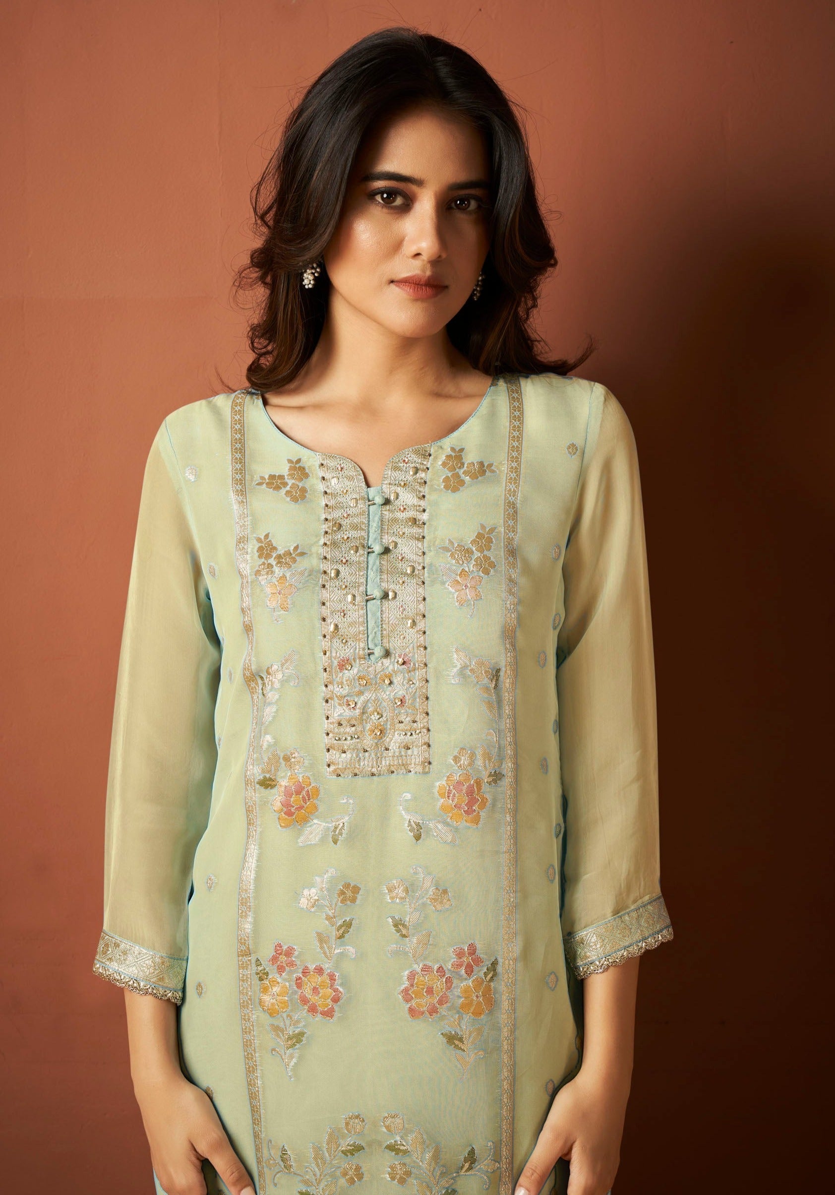 Green Organza Woven Kurta Set-fourbuttons-in