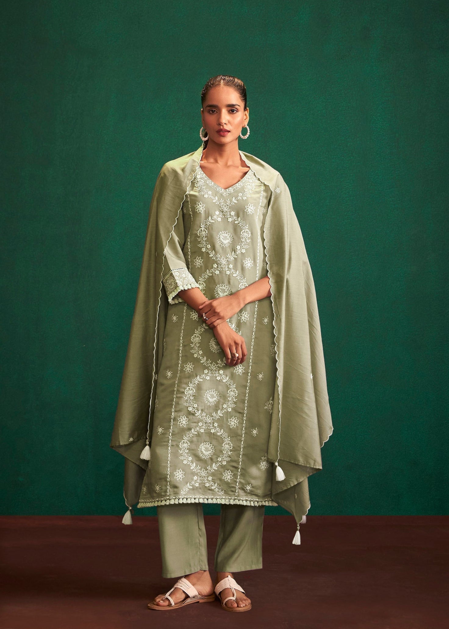 FourButtons: Shop Latest Ethnic Wear for Women Online
