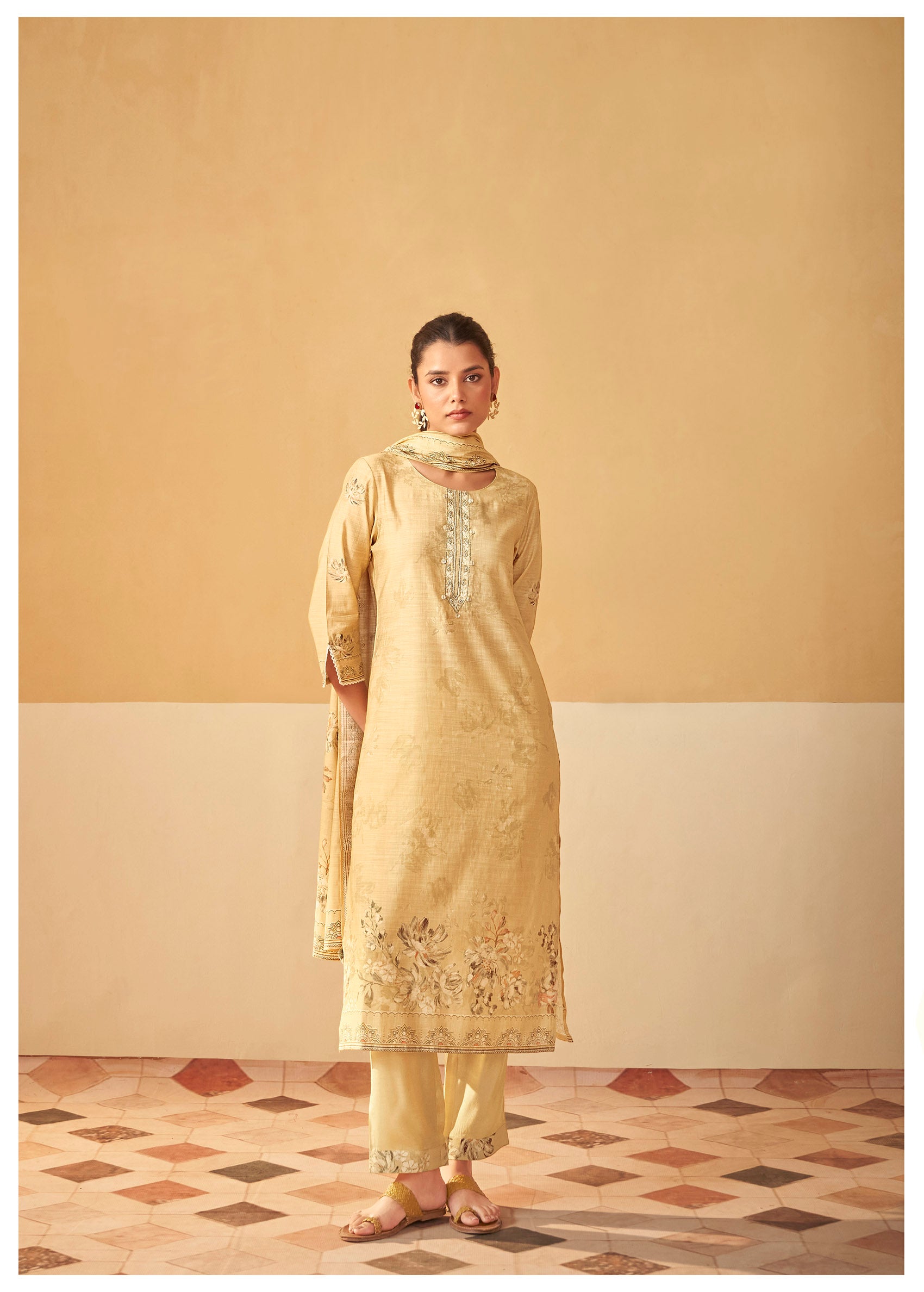 Kesari Embroidered Kurti Ensemble-fourbuttons-in