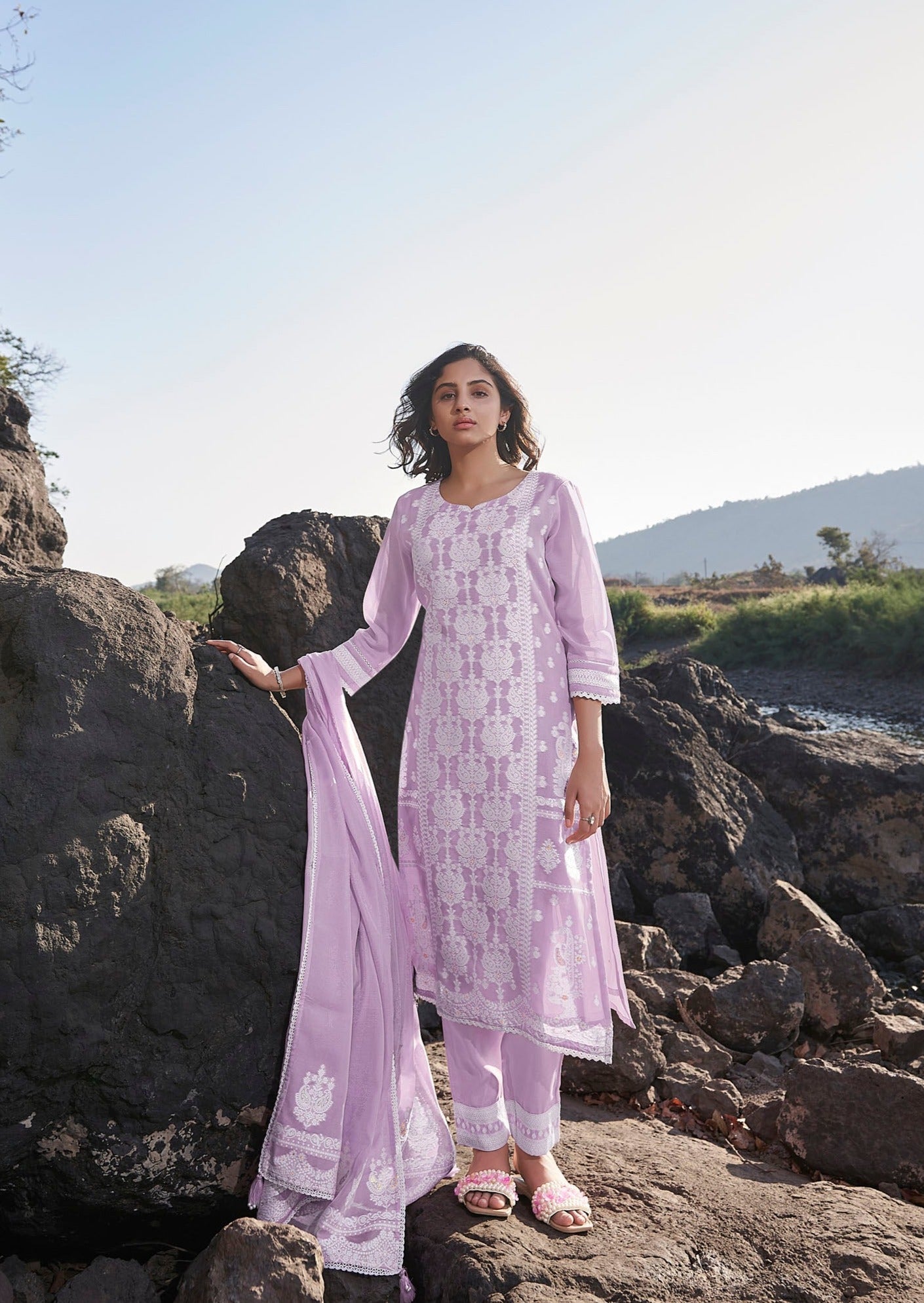 Lilac Infused Textured Silk Kurta Set-fourbuttons-in