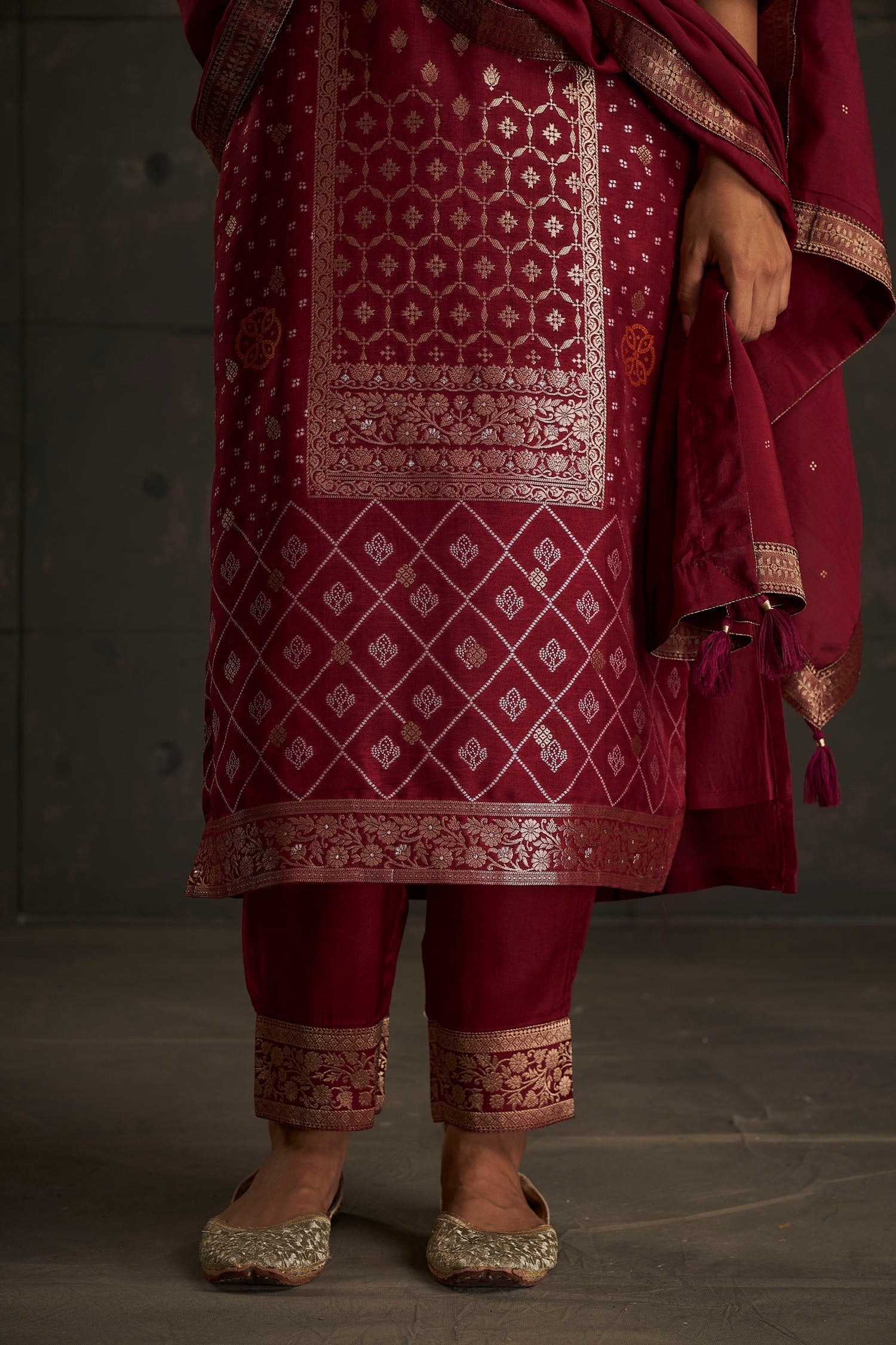 Luxurious Wine Woven Silk Kurta Set-fourbuttons-in