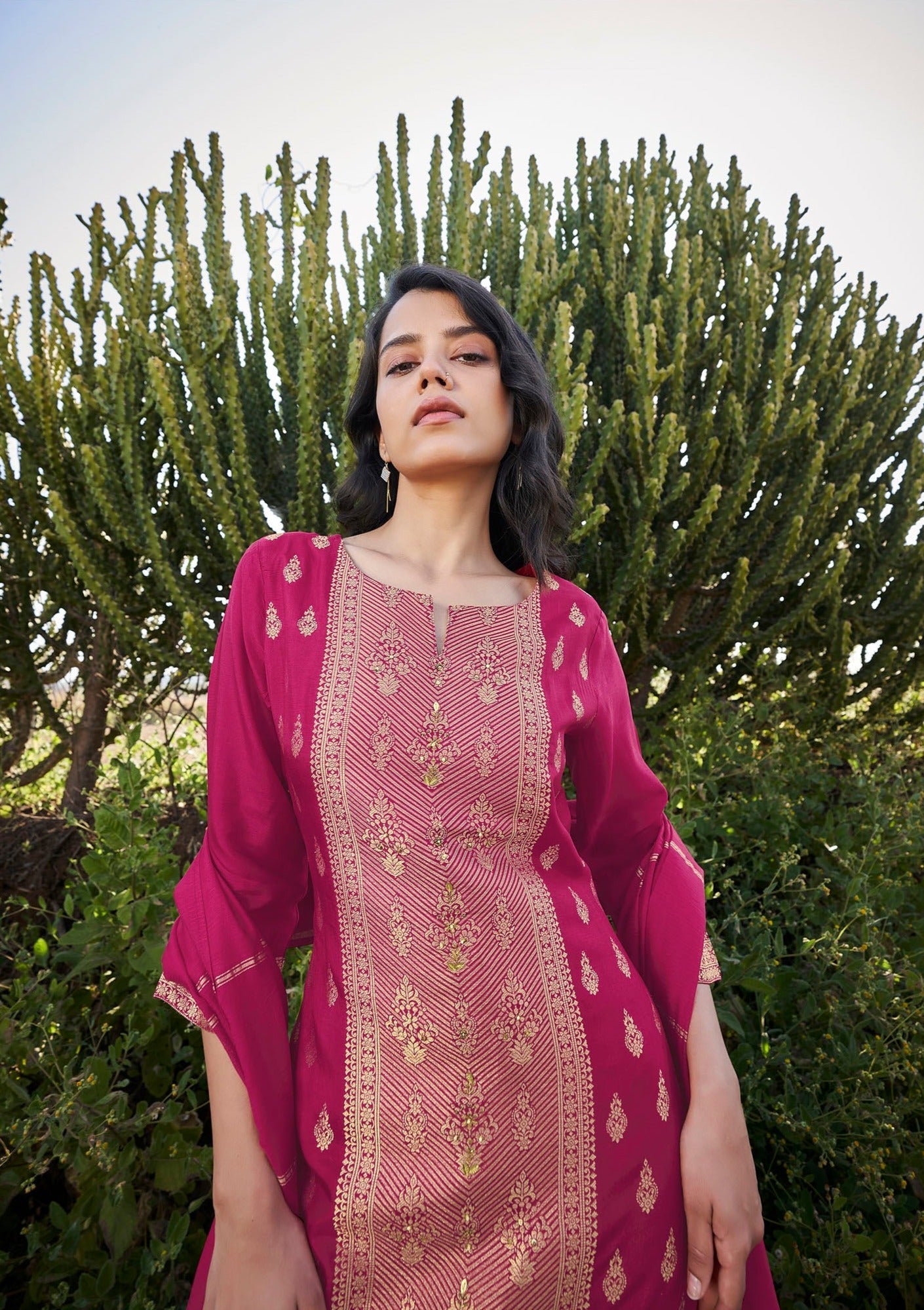 Majestic Magenta Rani Woven Silk Kurta Set-fourbuttons-in