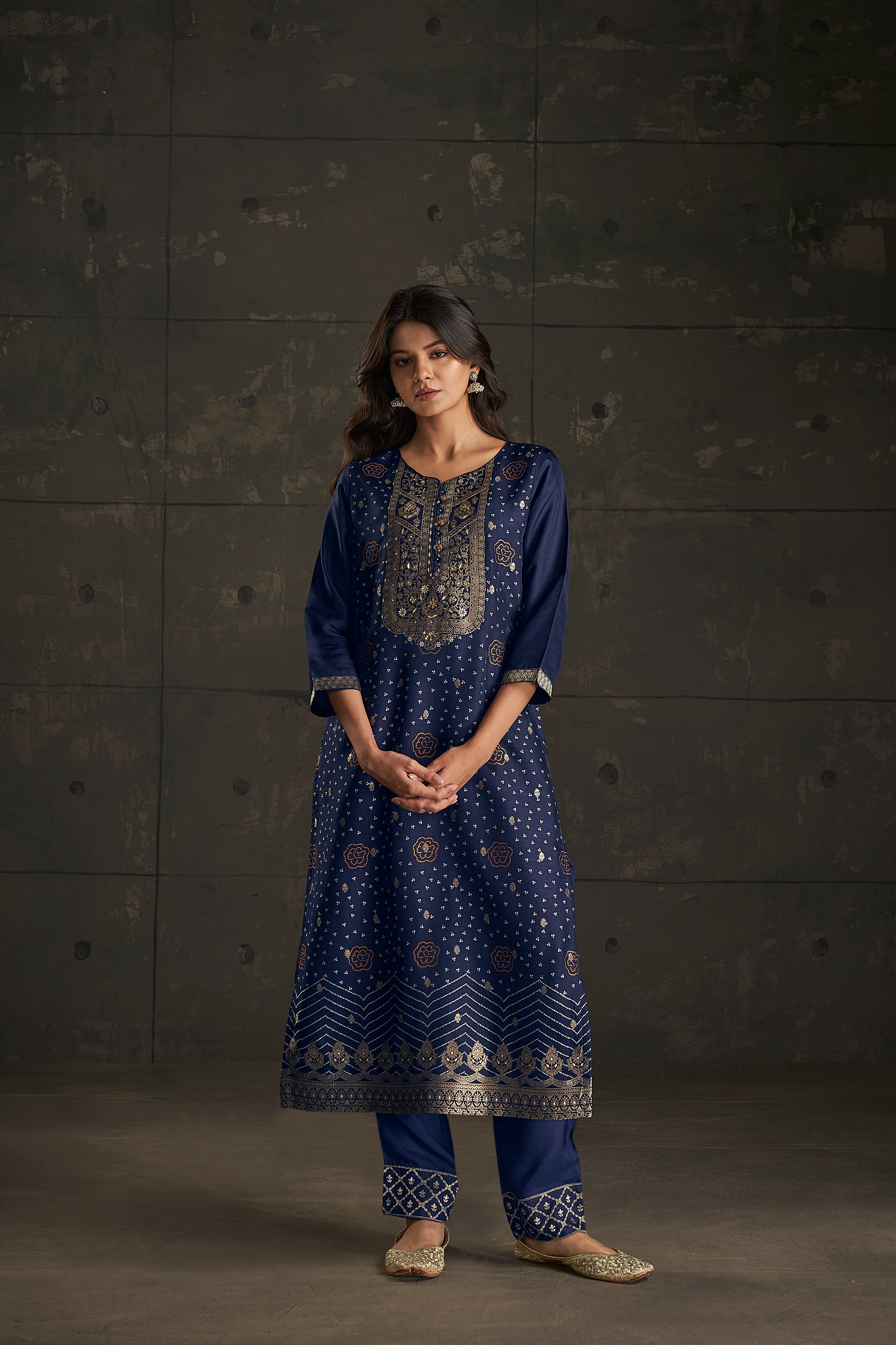 Navy Nirvana Bandhani Woven Silk Kurta Set-fourbuttons-in